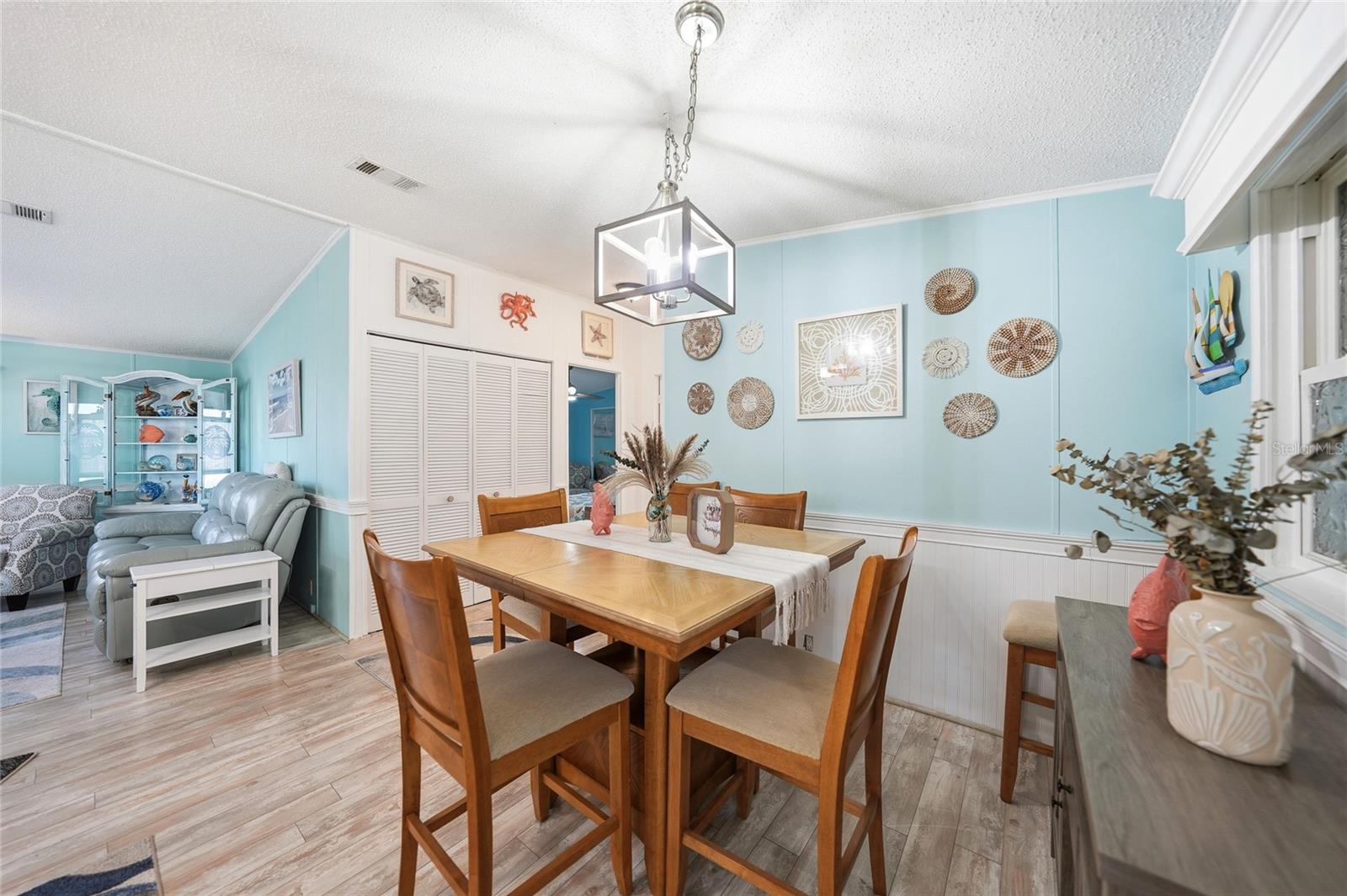 BUTTONWOOD - Residential