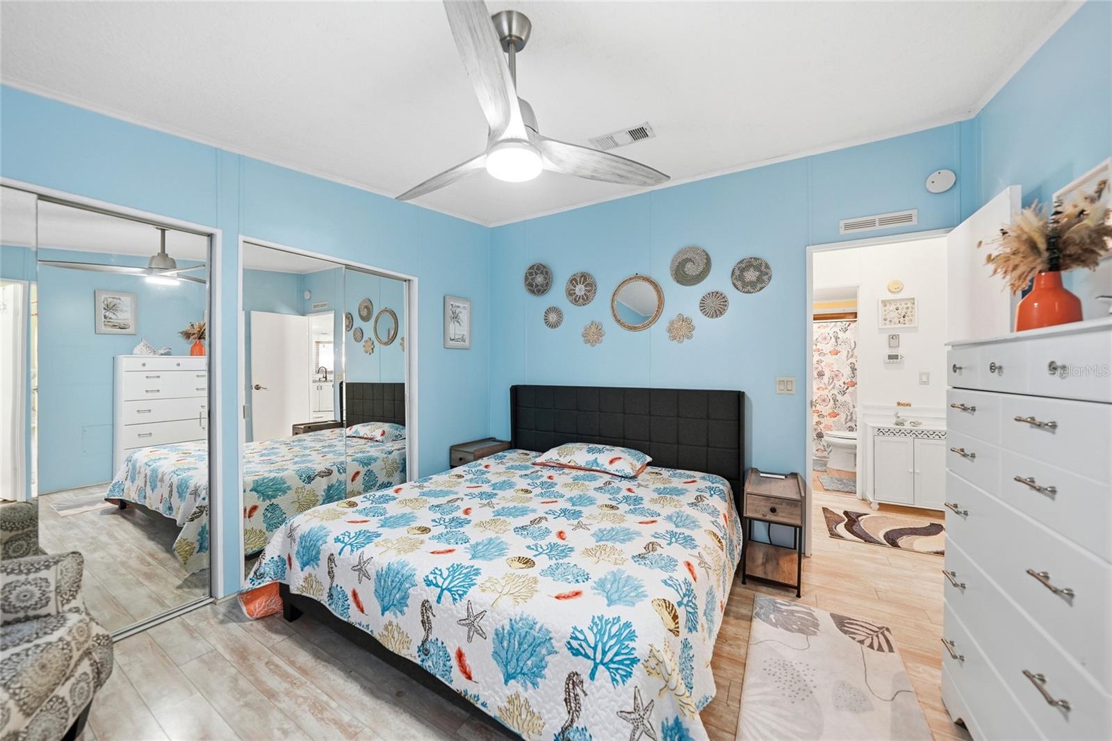 BUTTONWOOD - Residential