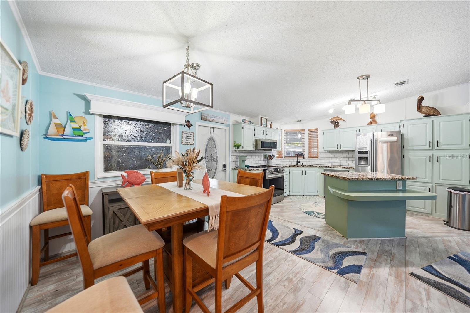 BUTTONWOOD - Residential