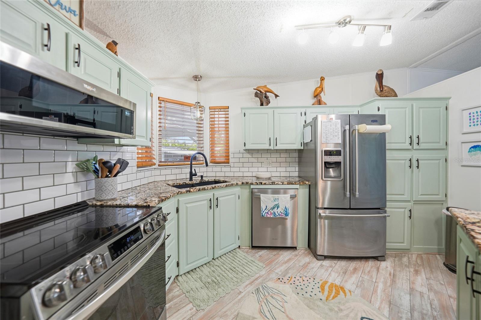 BUTTONWOOD - Residential