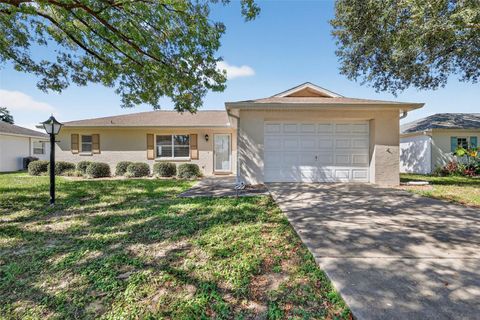 Photo of 9748 SW 99th Avenue, Ocala, FL 34481 (MLS # G5103286)