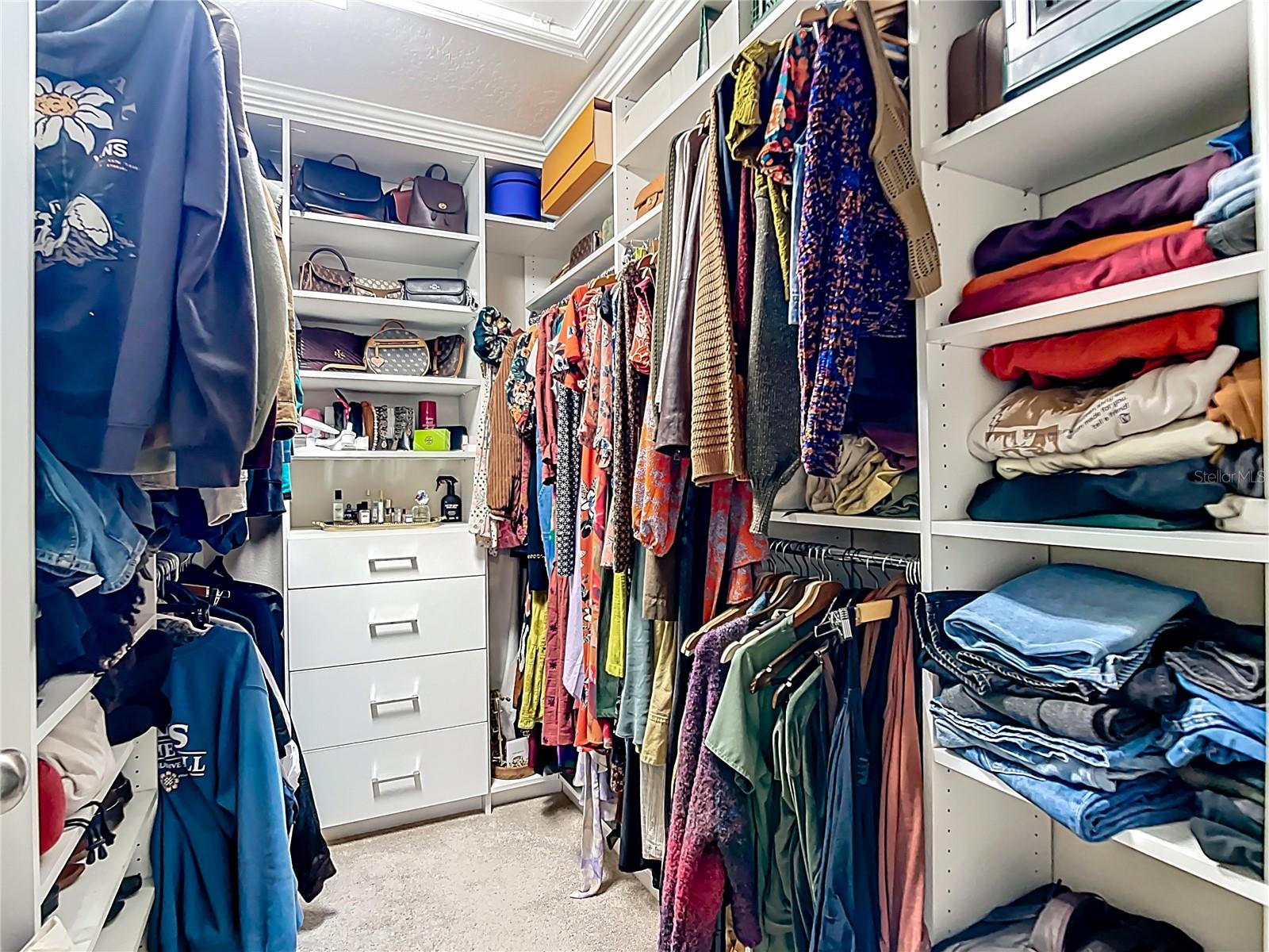 ARTISAN LAKES PRCL J PH I & II - Residential Lease