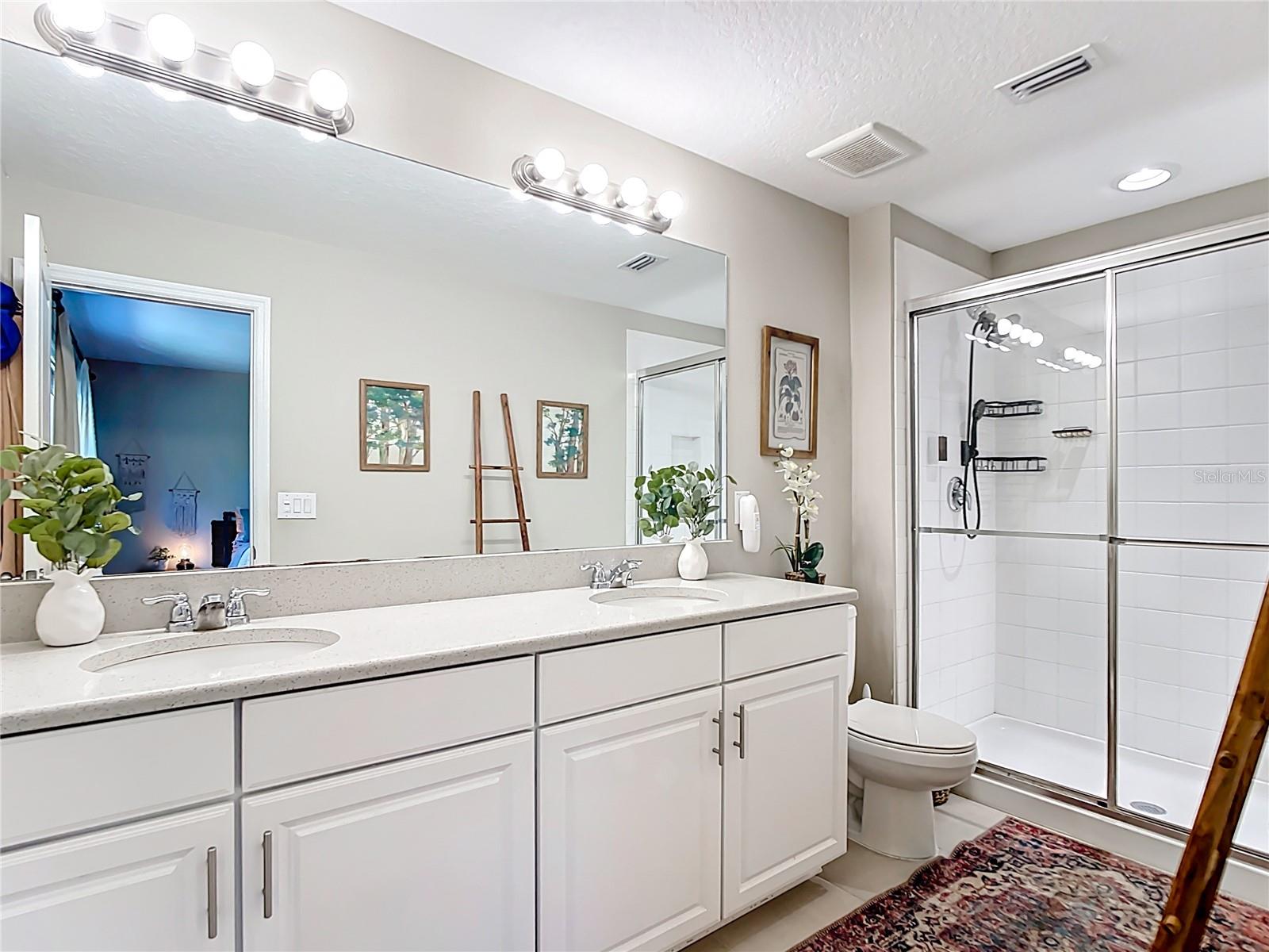 ARTISAN LAKES PRCL J PH I & II - Residential Lease