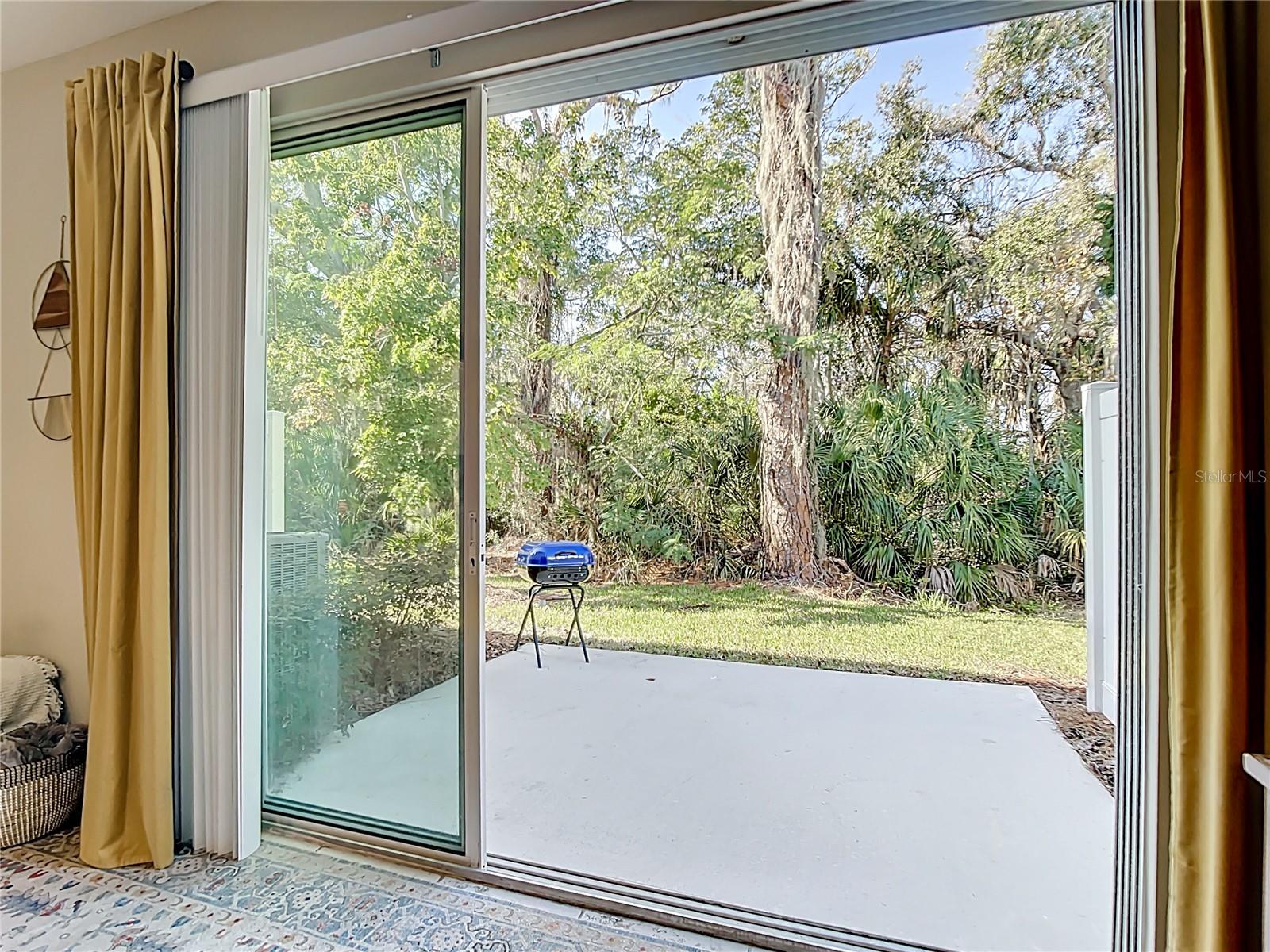 ARTISAN LAKES PRCL J PH I & II - Residential Lease