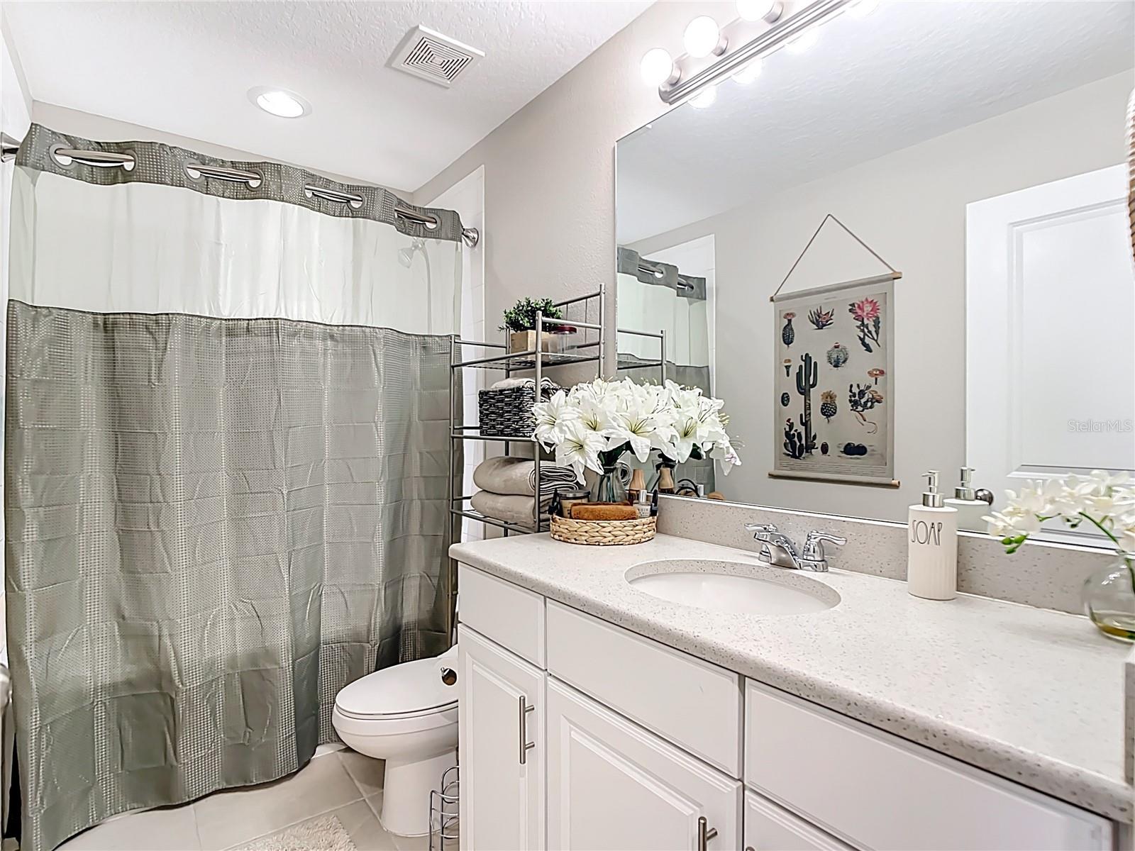 ARTISAN LAKES PRCL J PH I & II - Residential Lease