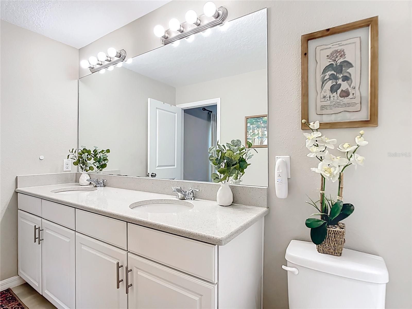 ARTISAN LAKES PRCL J PH I & II - Residential Lease