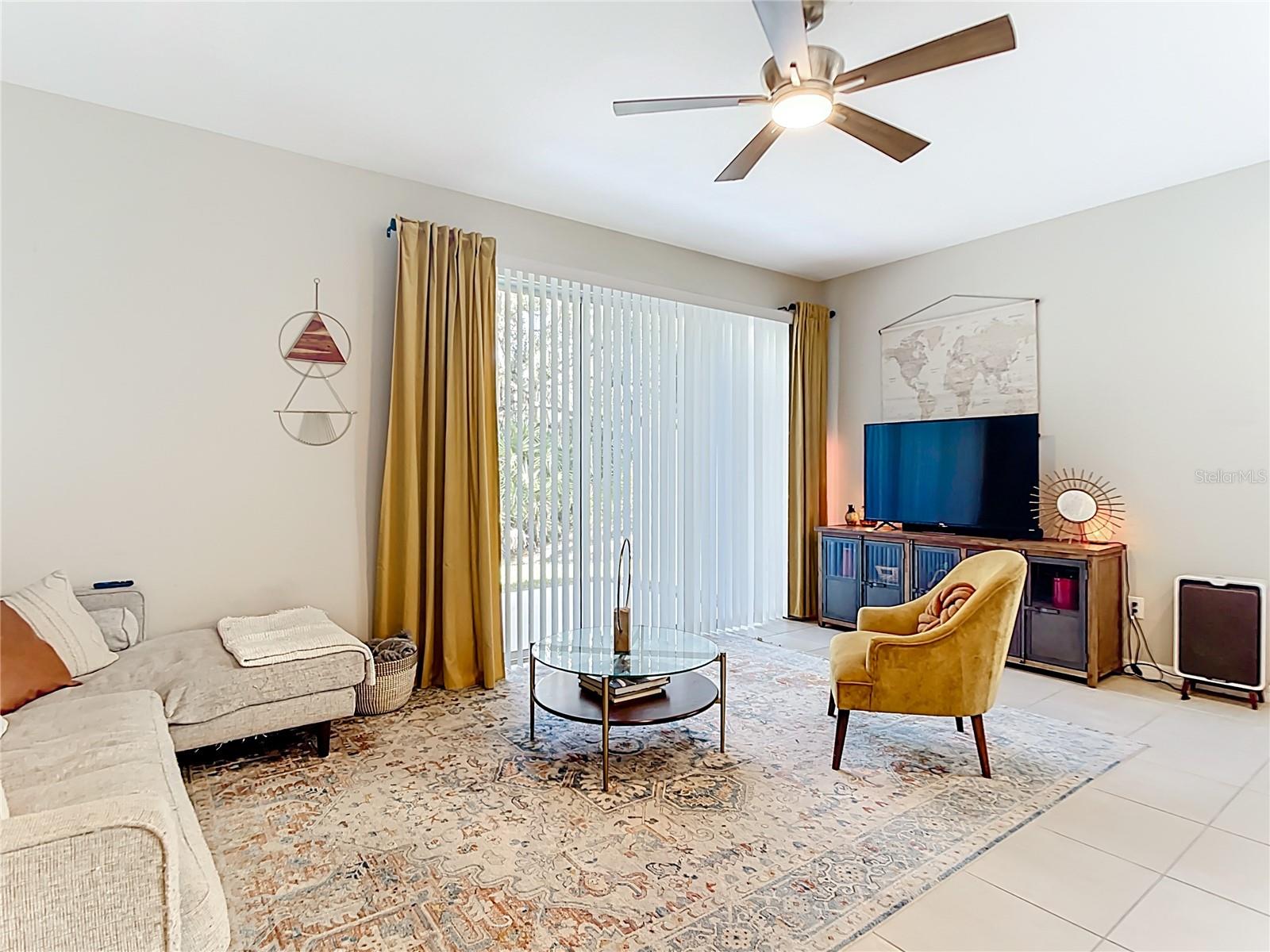 ARTISAN LAKES PRCL J PH I & II - Residential Lease