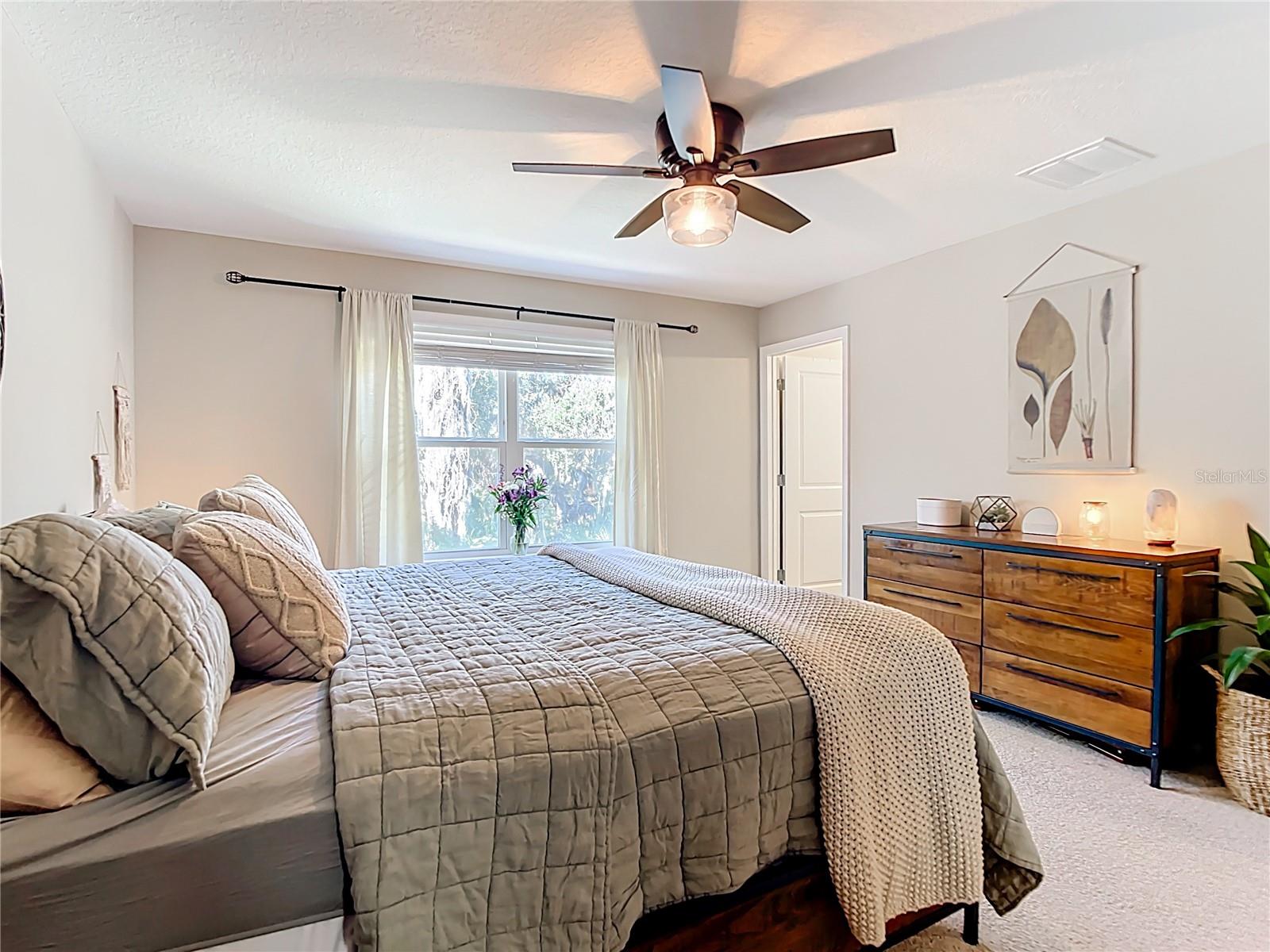 ARTISAN LAKES PRCL J PH I & II - Residential Lease