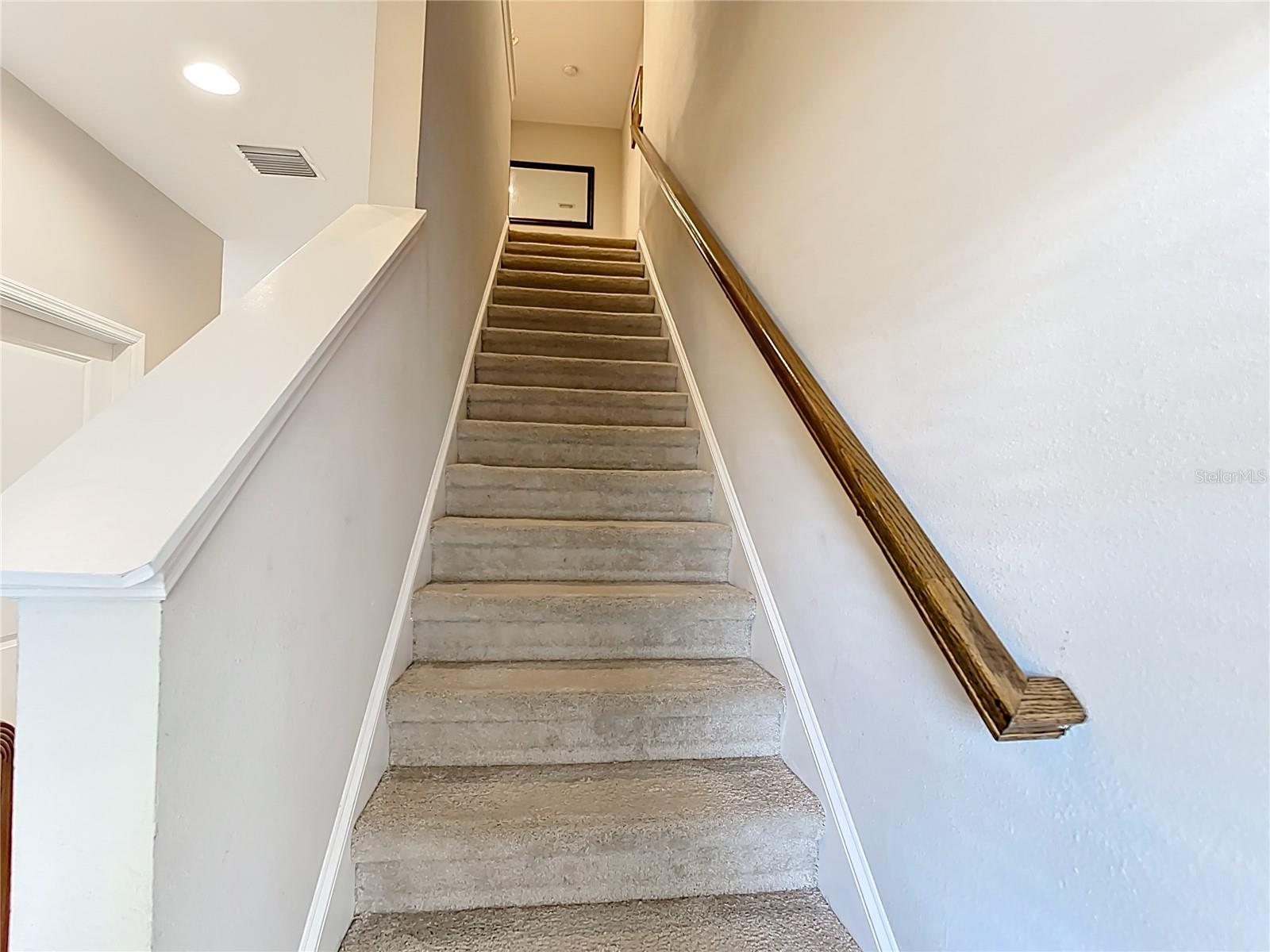 ARTISAN LAKES PRCL J PH I & II - Residential Lease