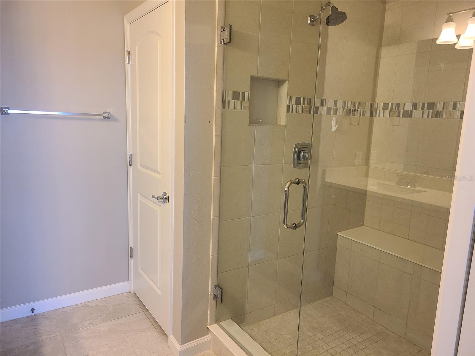 MALLORY PARK - Residential Lease