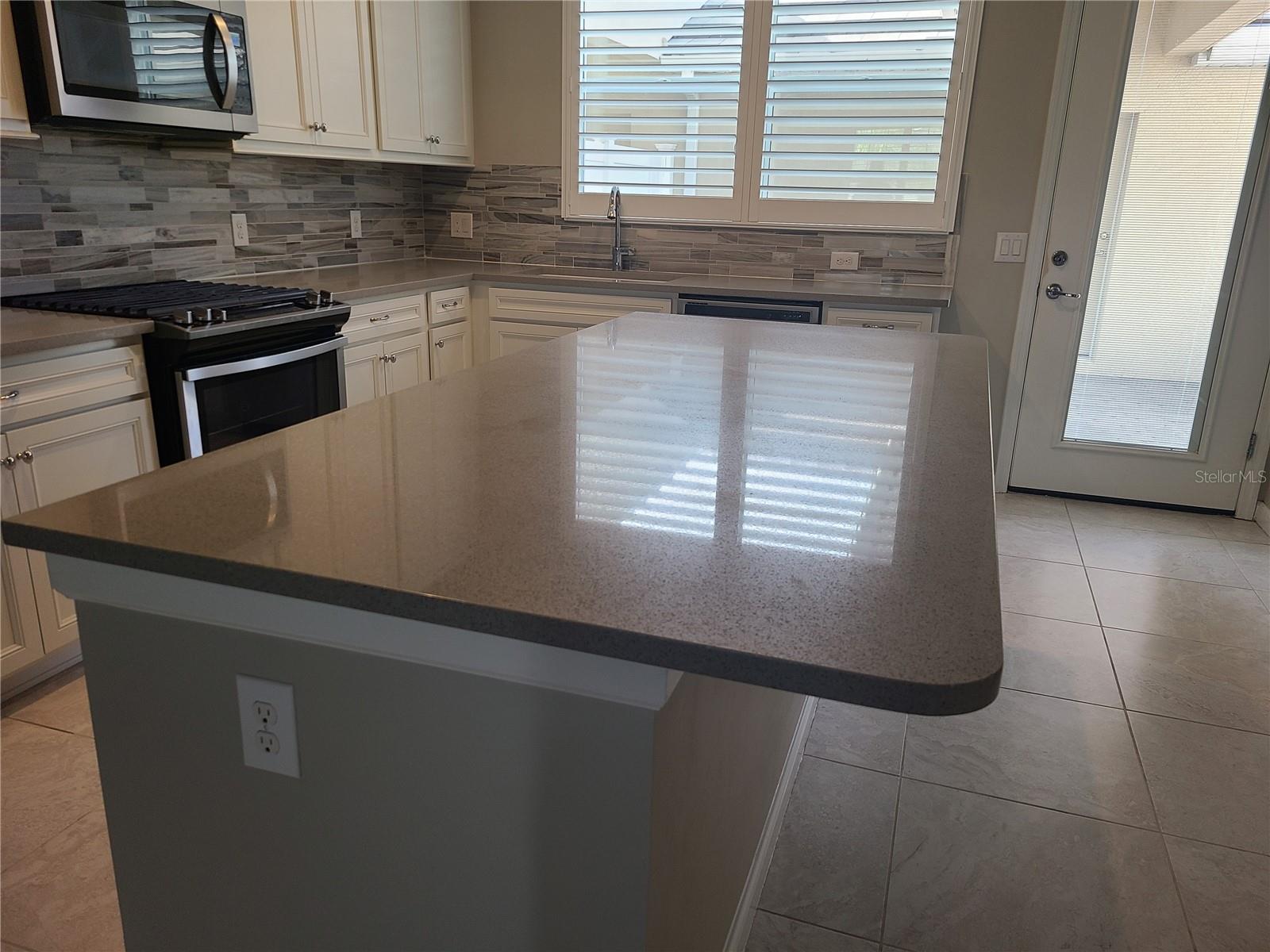 MALLORY PARK - Residential Lease