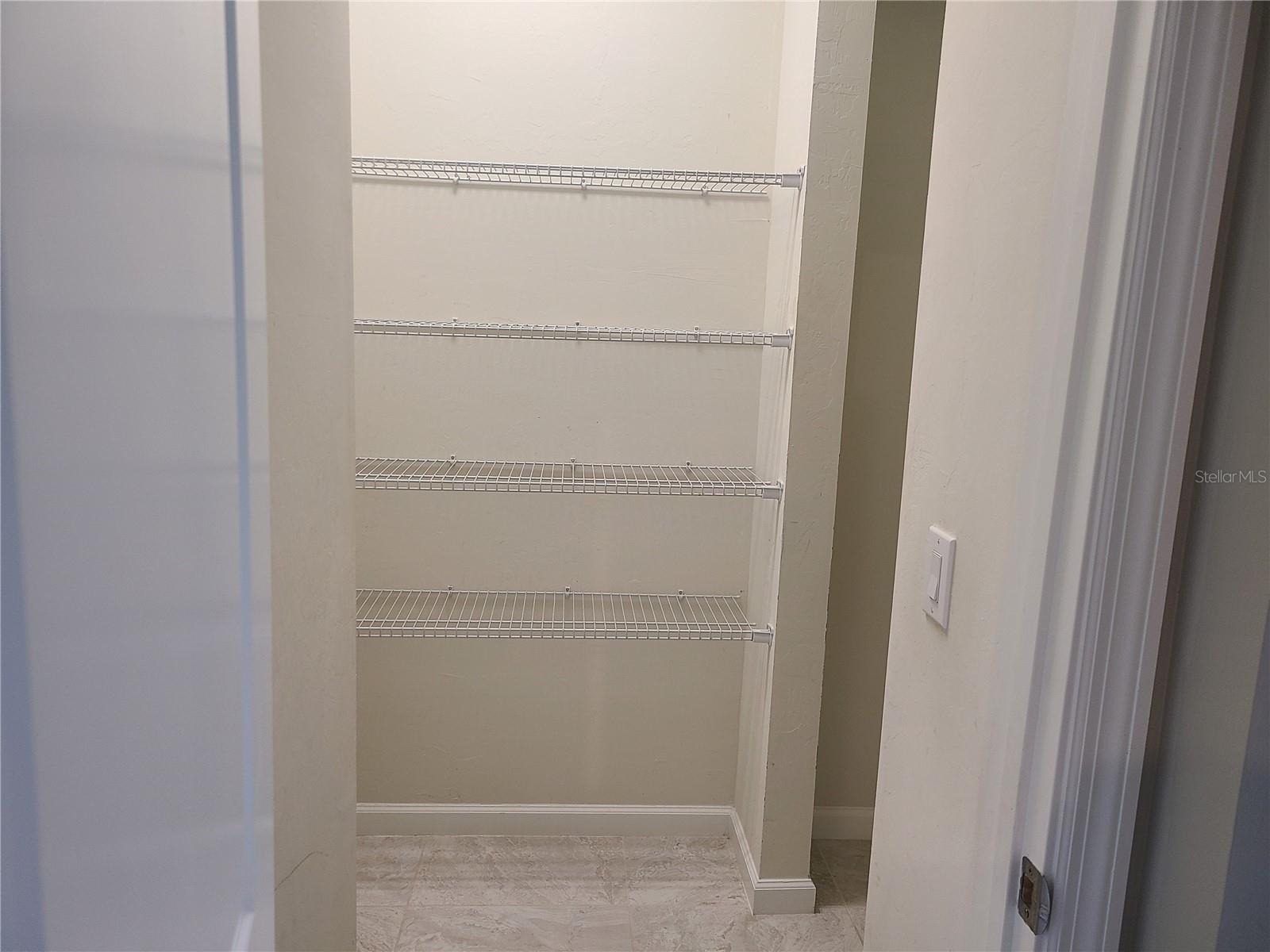 MALLORY PARK - Residential Lease