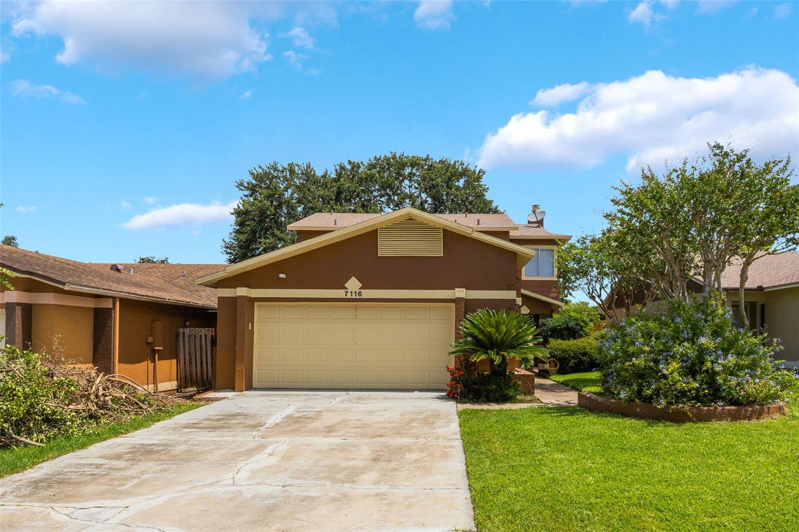 7116 HARBOR HEIGHTS CIRCLE