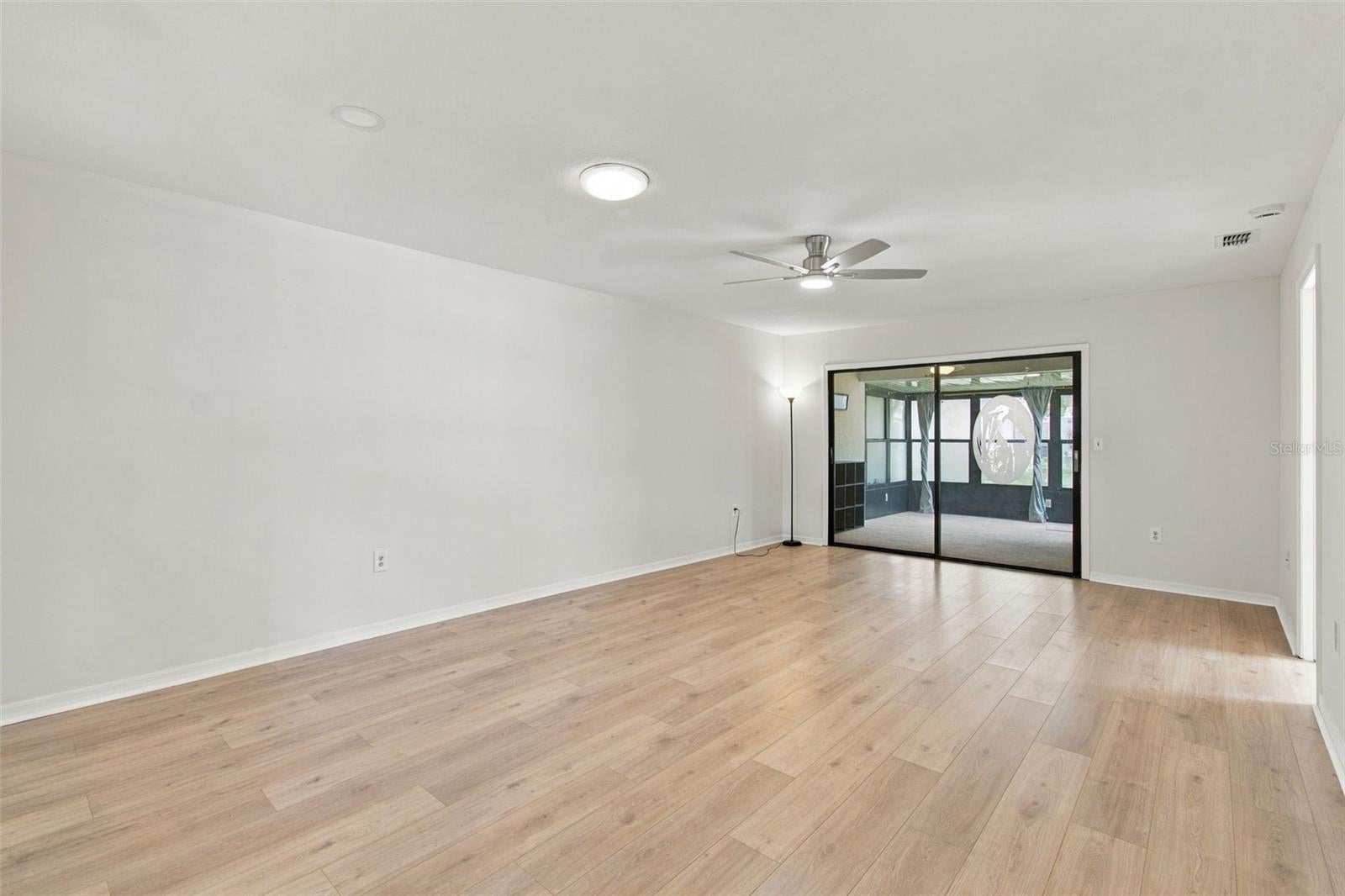 7610 OAKMONT LANE