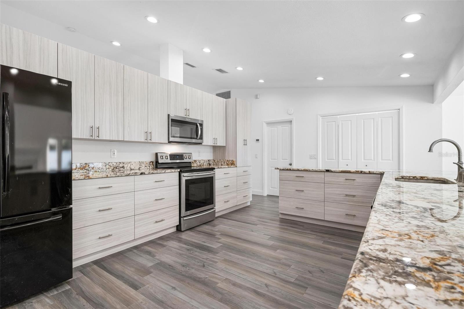 BELAIR BAYOU - Residential