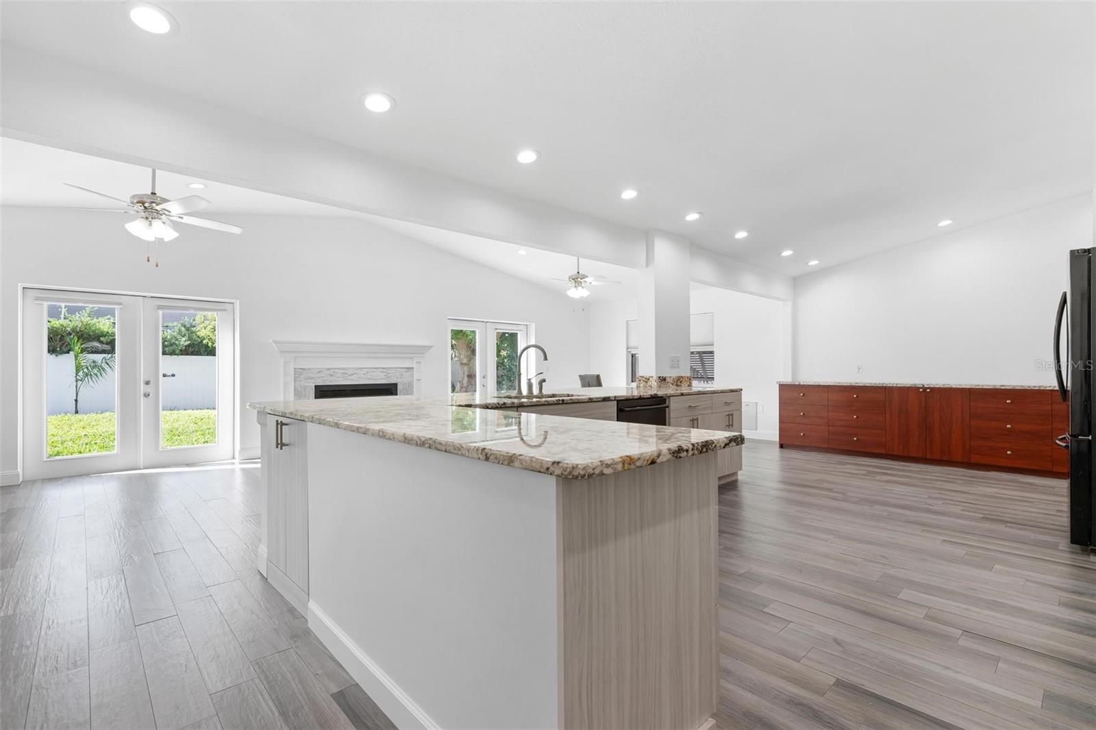 BELAIR BAYOU - Residential