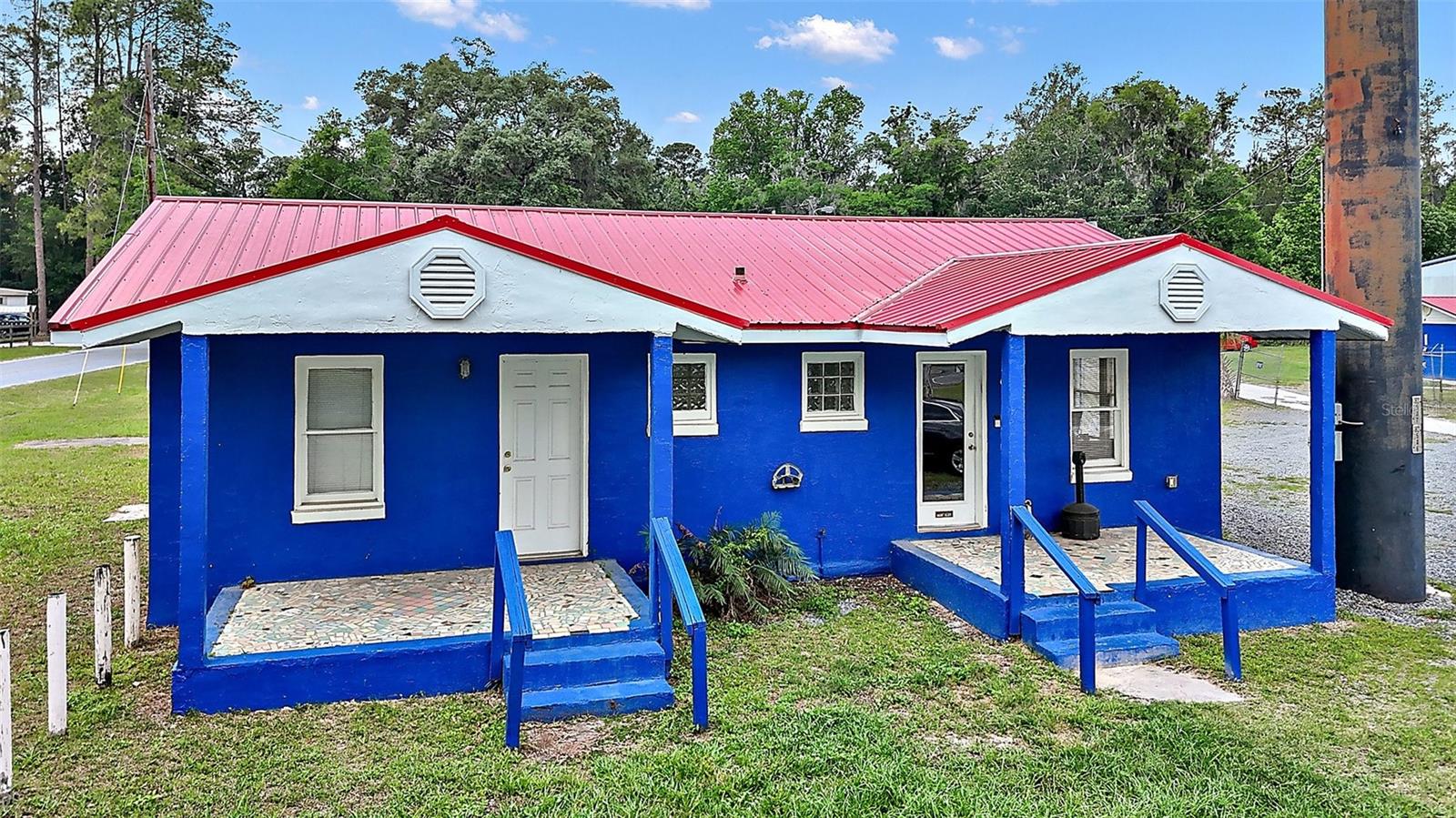 CAMPERTOWN MOBILE HOME PARK - Commercial Sale