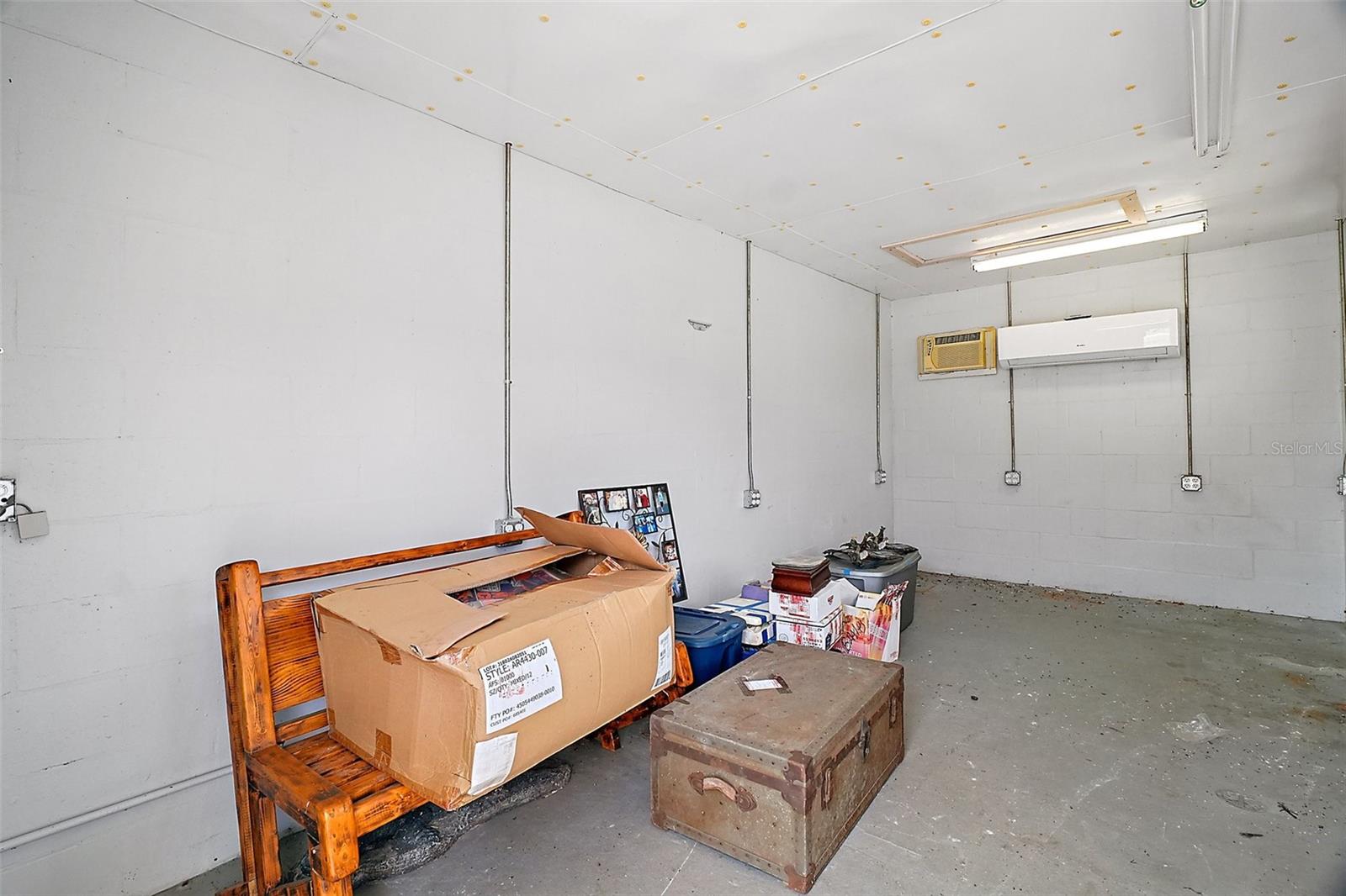 CAMPERTOWN MOBILE HOME PARK - Commercial Sale