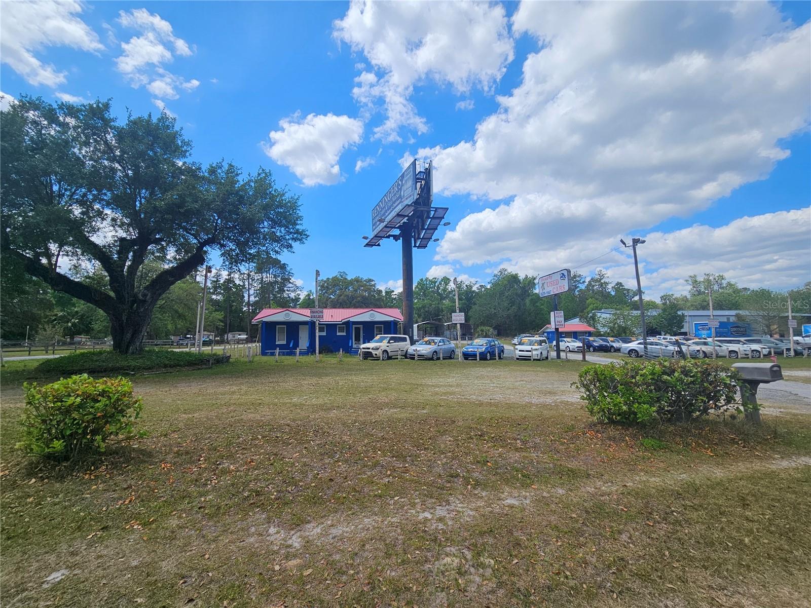 CAMPERTOWN MOBILE HOME PARK - Commercial Sale