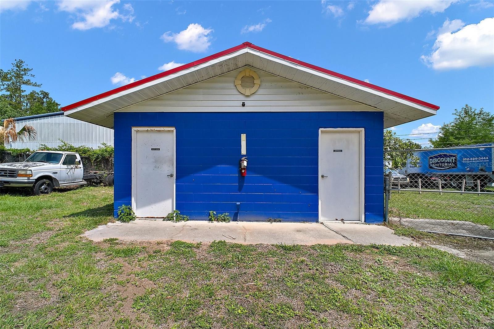 CAMPERTOWN MOBILE HOME PARK - Commercial Sale