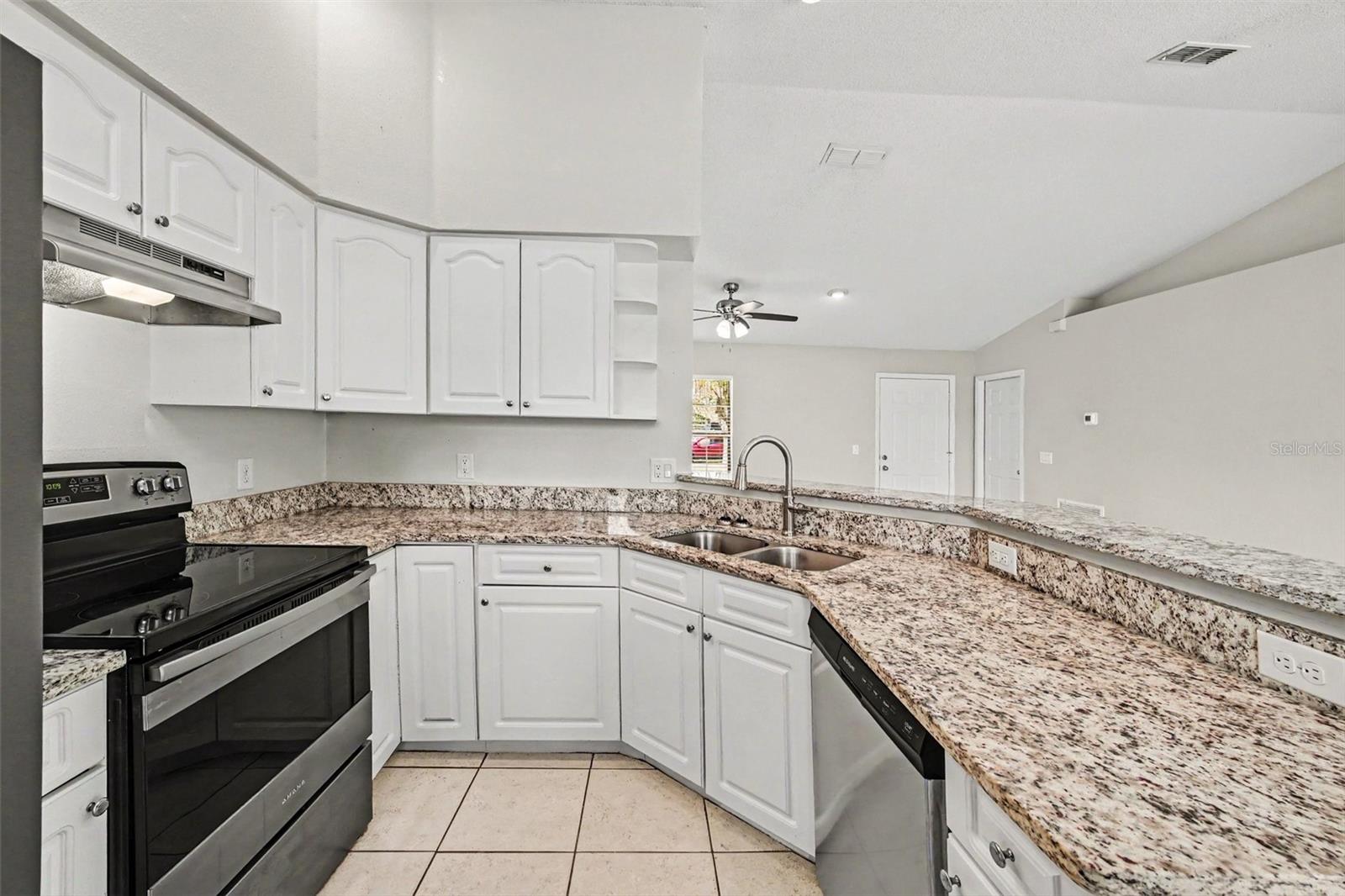DELTONA LAKES UNIT 32 - Residential