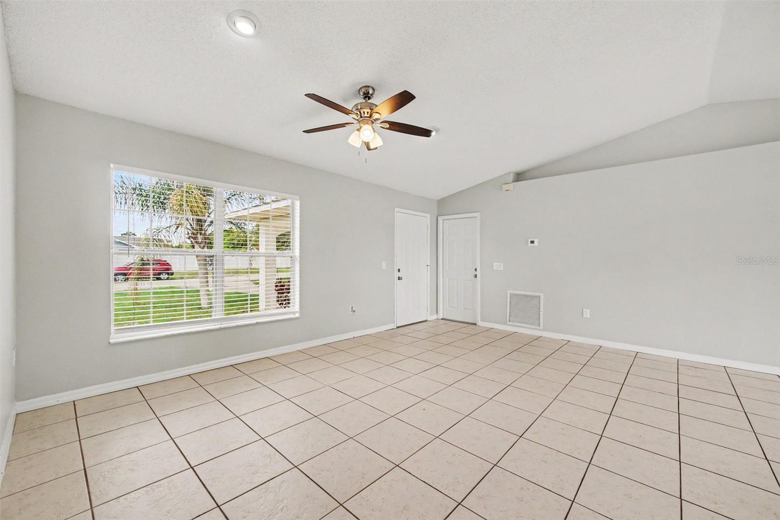 DELTONA LAKES UNIT 32 - Residential