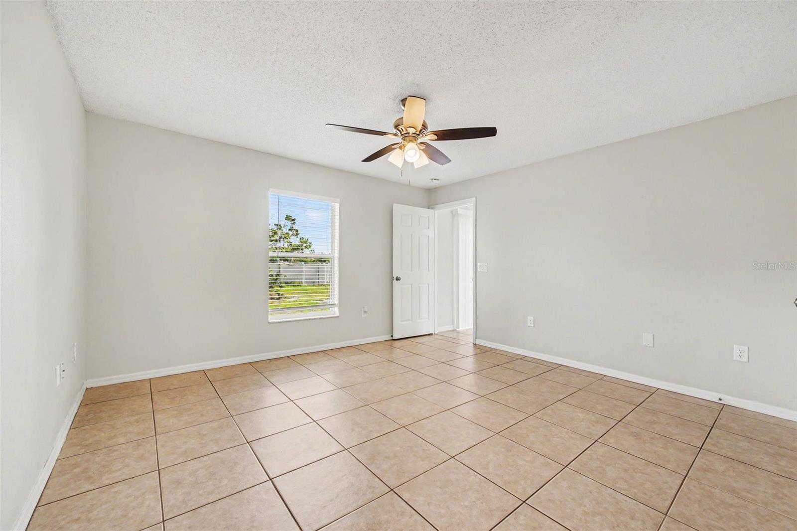 DELTONA LAKES UNIT 32 - Residential