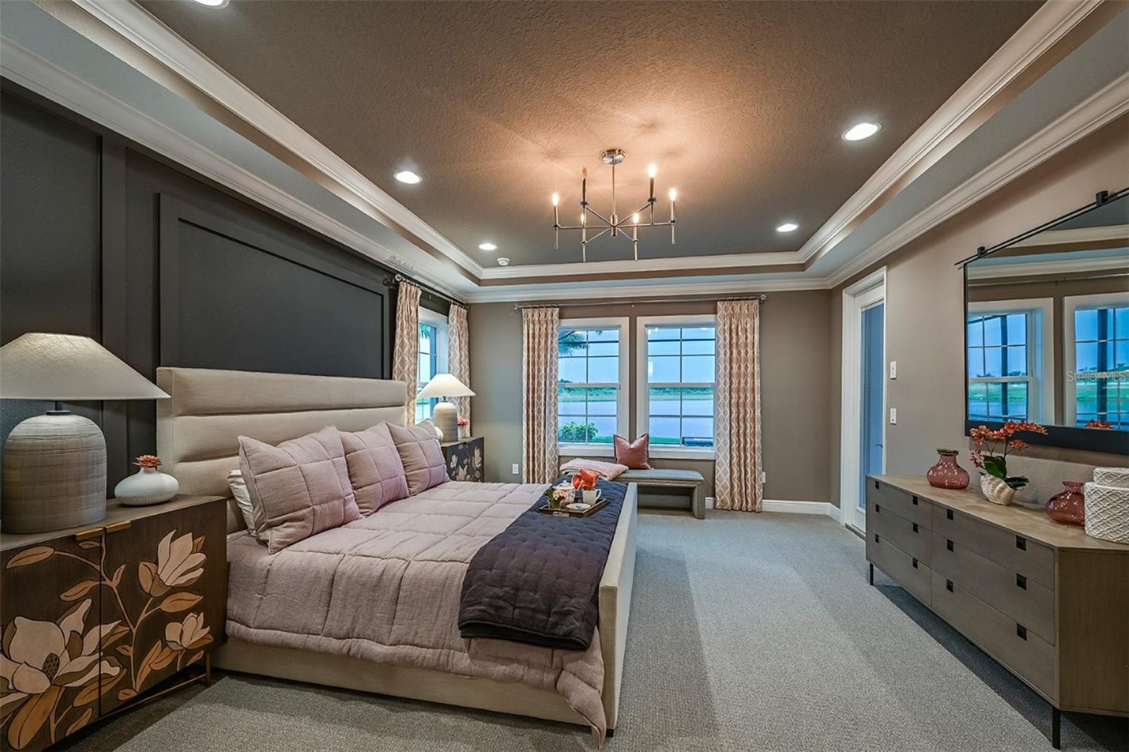 5373 WOLF CREEK DRIVE