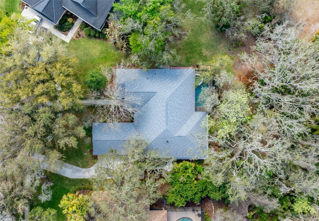 Photo of 5703 Eaglepoint Place, Lithia, FL 33547 (MLS # TB8484581)