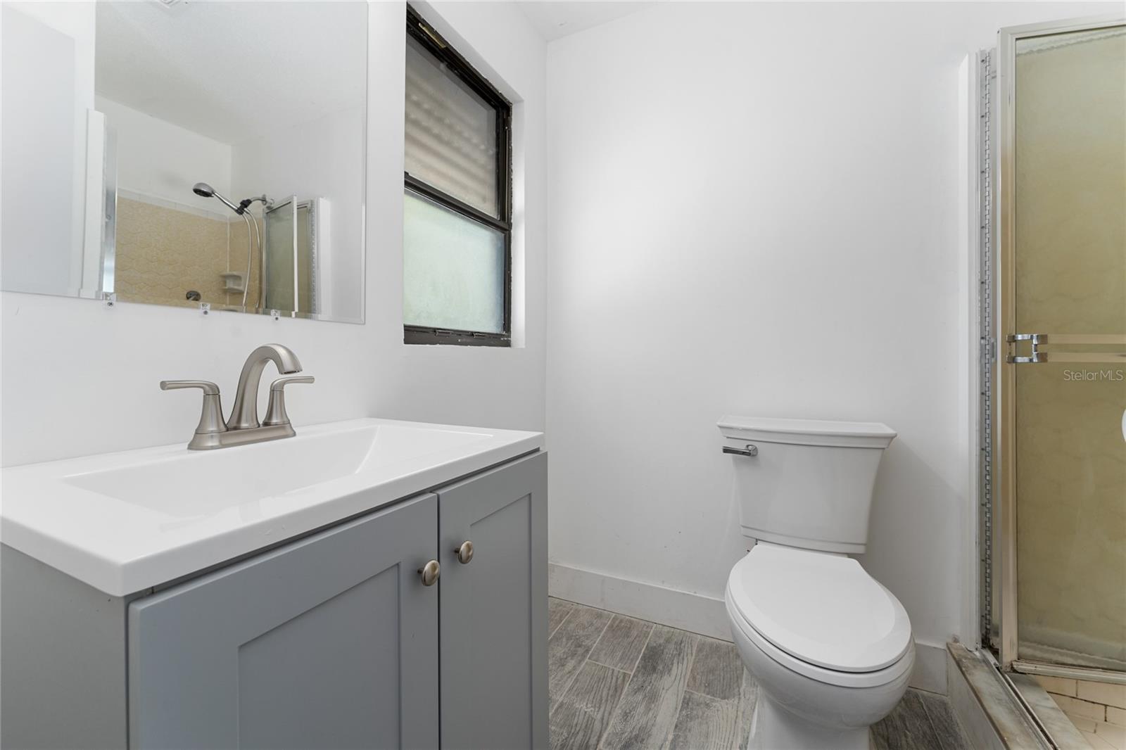 SHERWOOD ESTATES - Residential