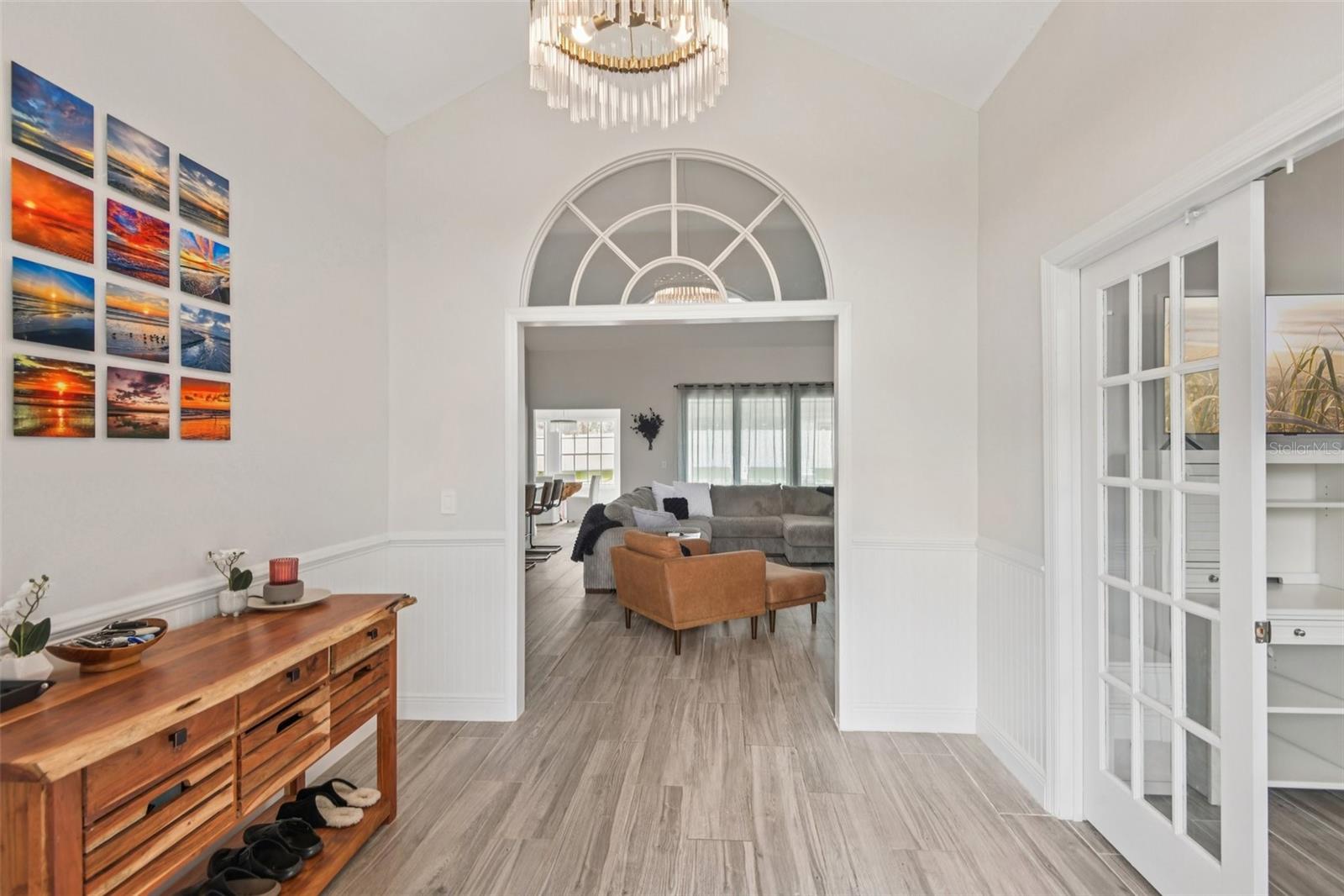 1671 SPARKLING COURT