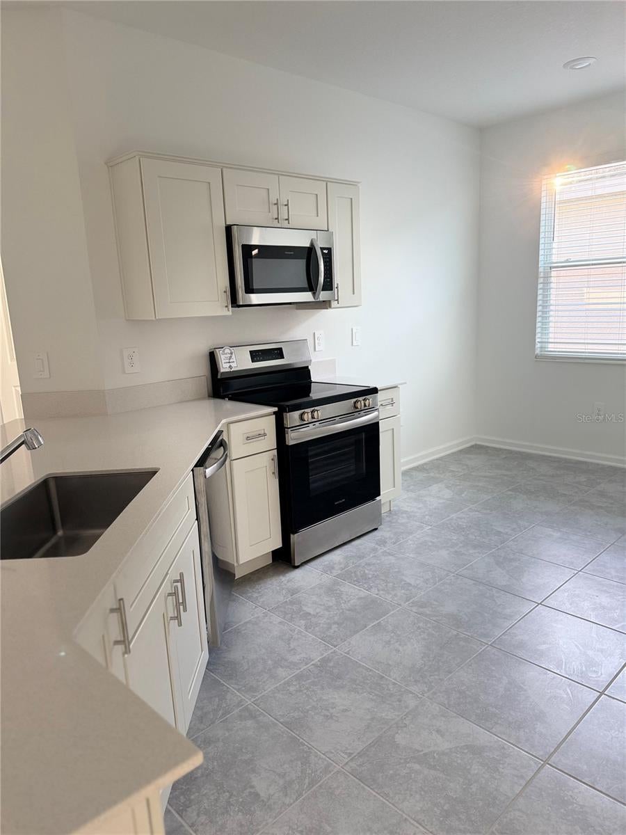 1281 DEEPWATER CIRCLE