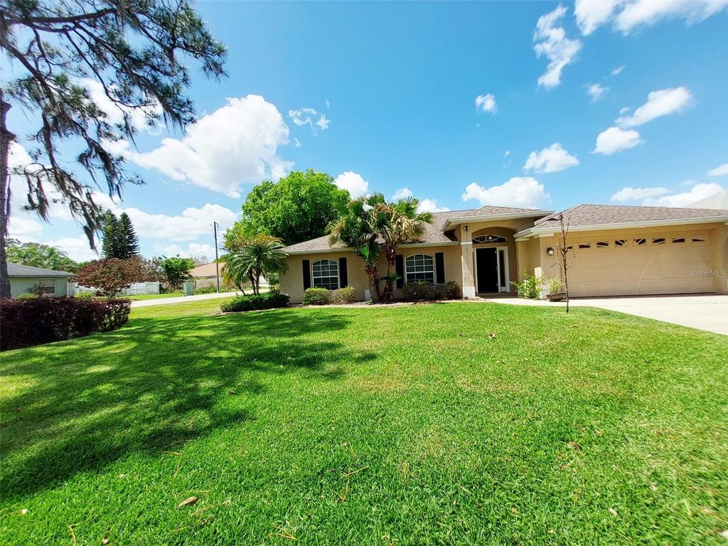 Photo of 4031 Santa Barbara Drive, Sebring, FL 33875 (MLS # O6397617)