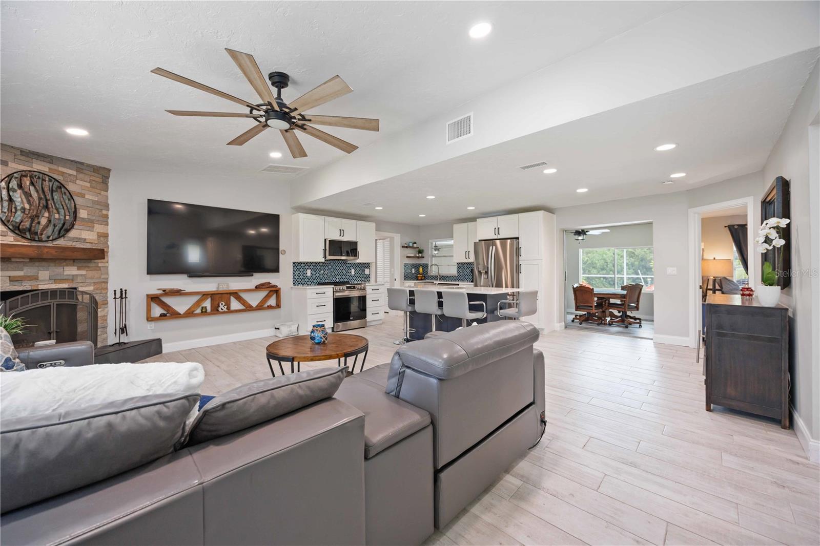 MAGNOLIA MANOR UNREC - Residential