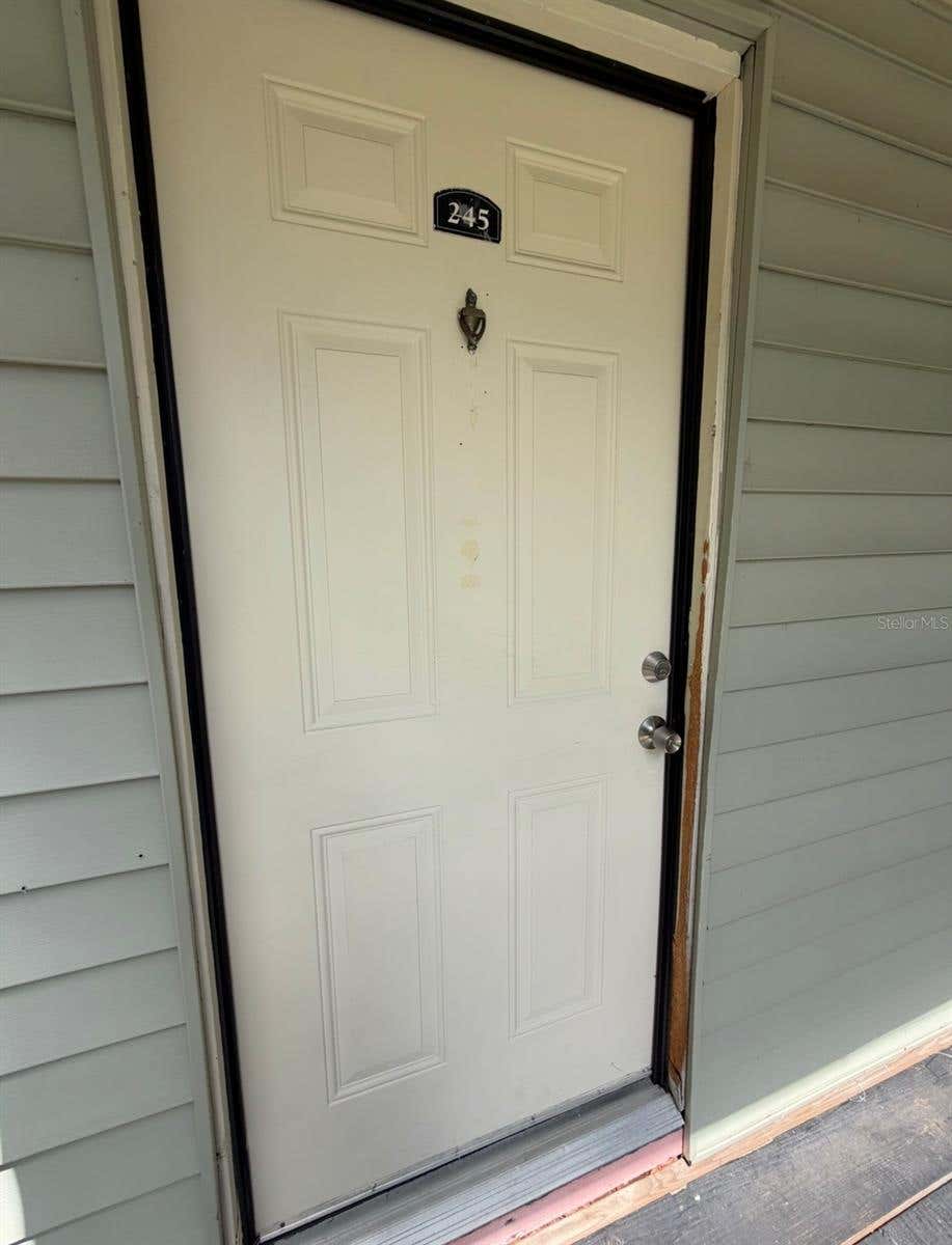 Photo of 245 Red Maple Place, Brandon, FL 33510 (MLS # TB8533591)