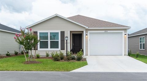 Photo of 1914 Hux Court, The Villages, FL 34762 (MLS # G5095137)