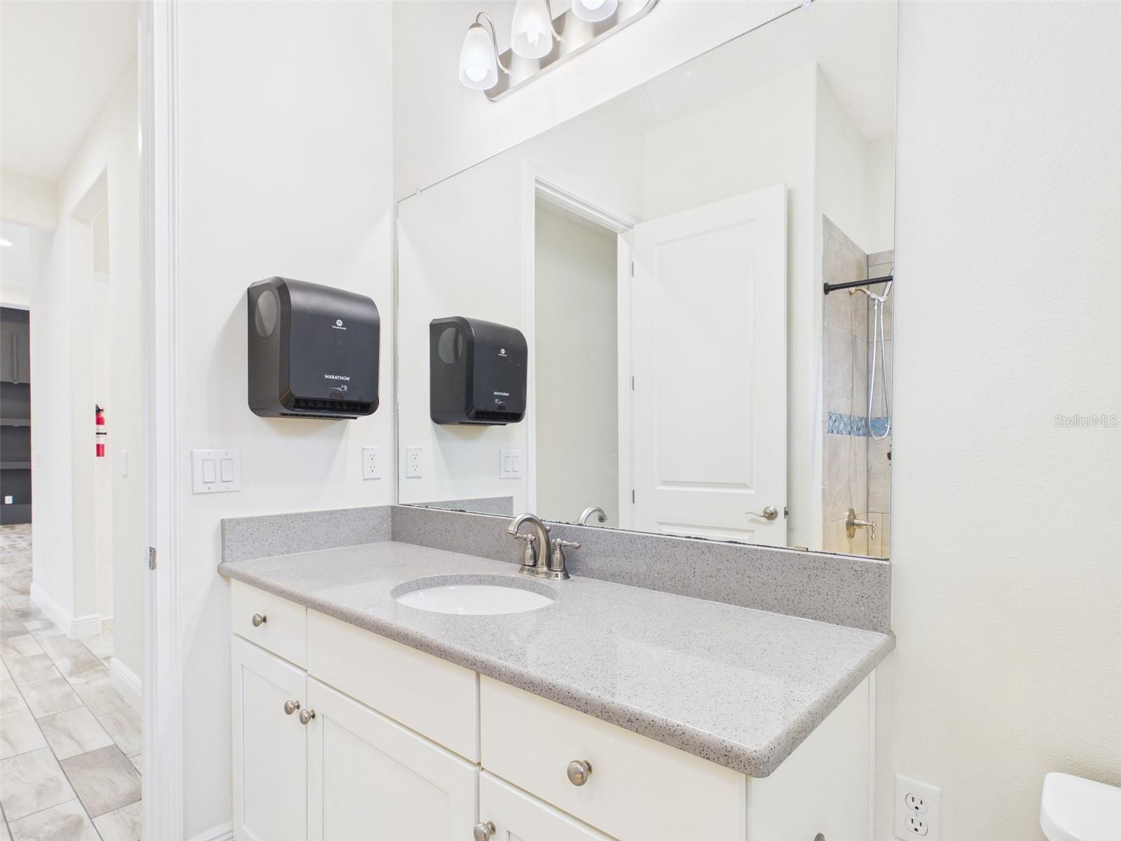 LAKE JOVITA GOLF & COUNTRY CLUB PH 03 C - Residential