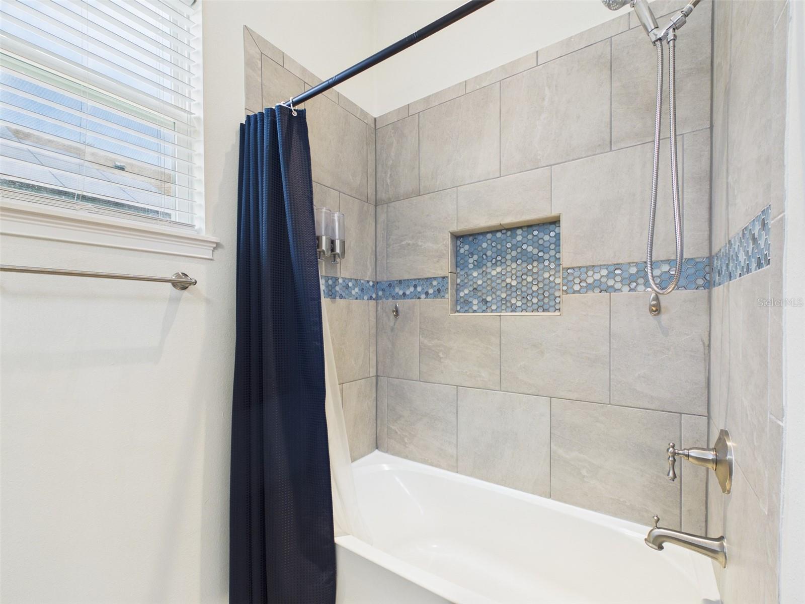 LAKE JOVITA GOLF & COUNTRY CLUB PH 03 C - Residential