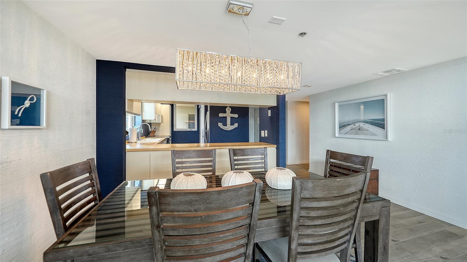 BEACHPLACE I - Residential