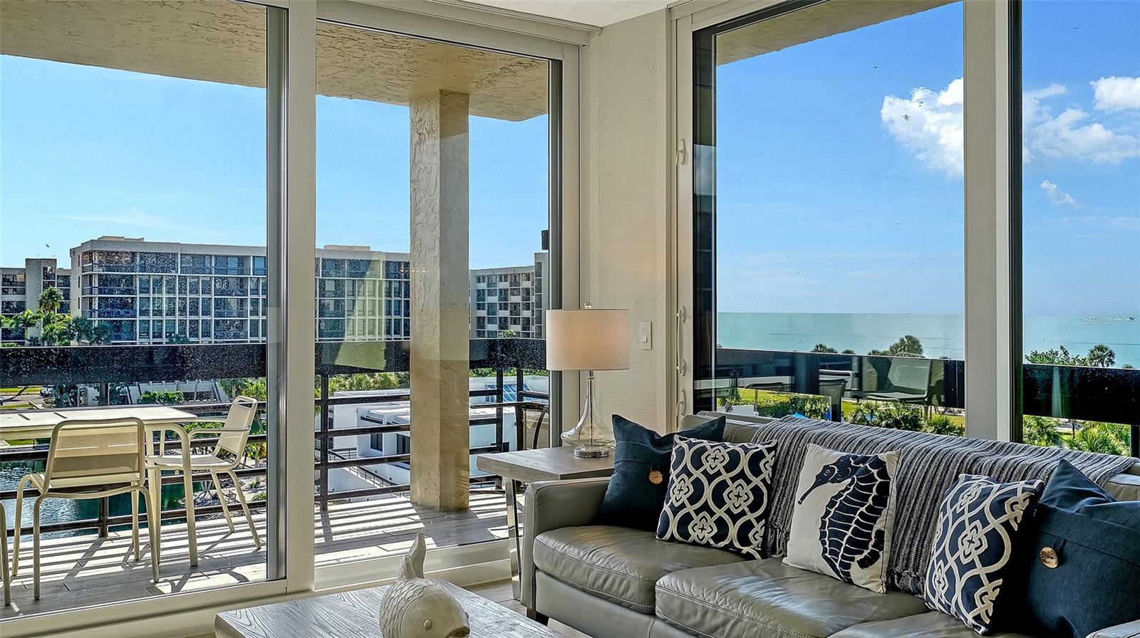 BEACHPLACE I - Residential