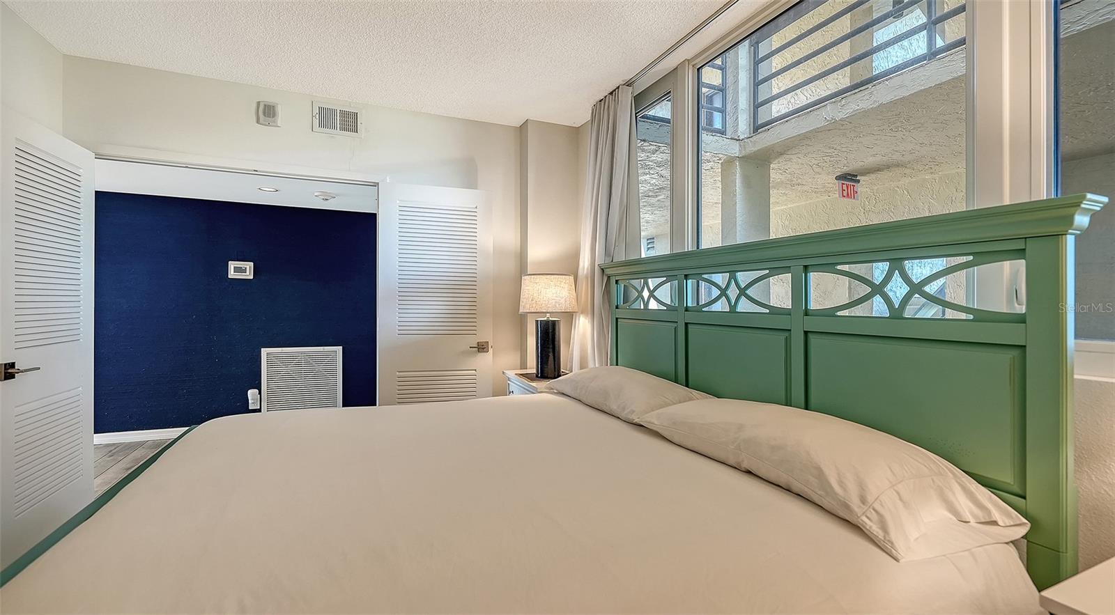 BEACHPLACE I - Residential