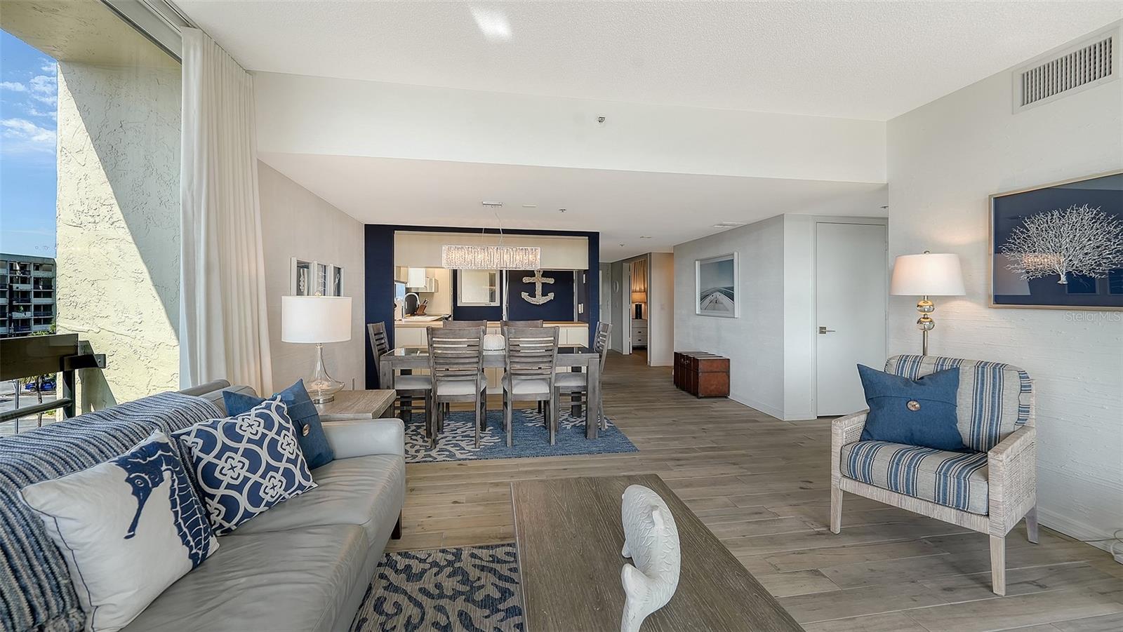 BEACHPLACE I - Residential