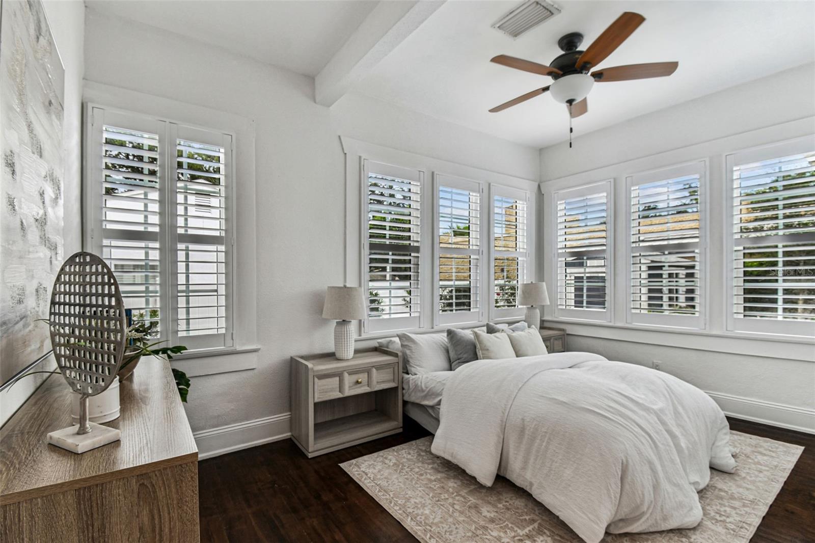 BAYVIEW HOMES - Residential