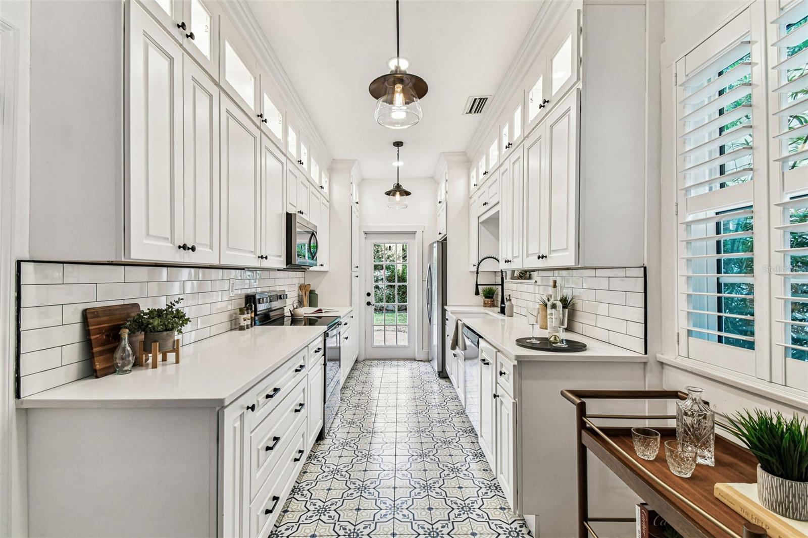 BAYVIEW HOMES - Residential