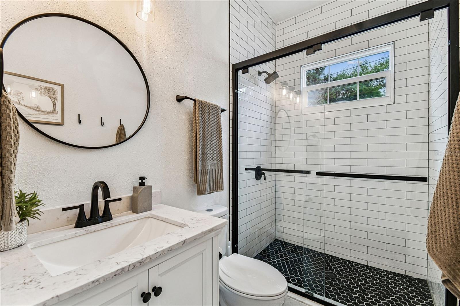 BAYVIEW HOMES - Residential