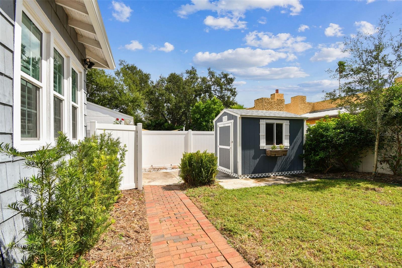 BAYVIEW HOMES - Residential