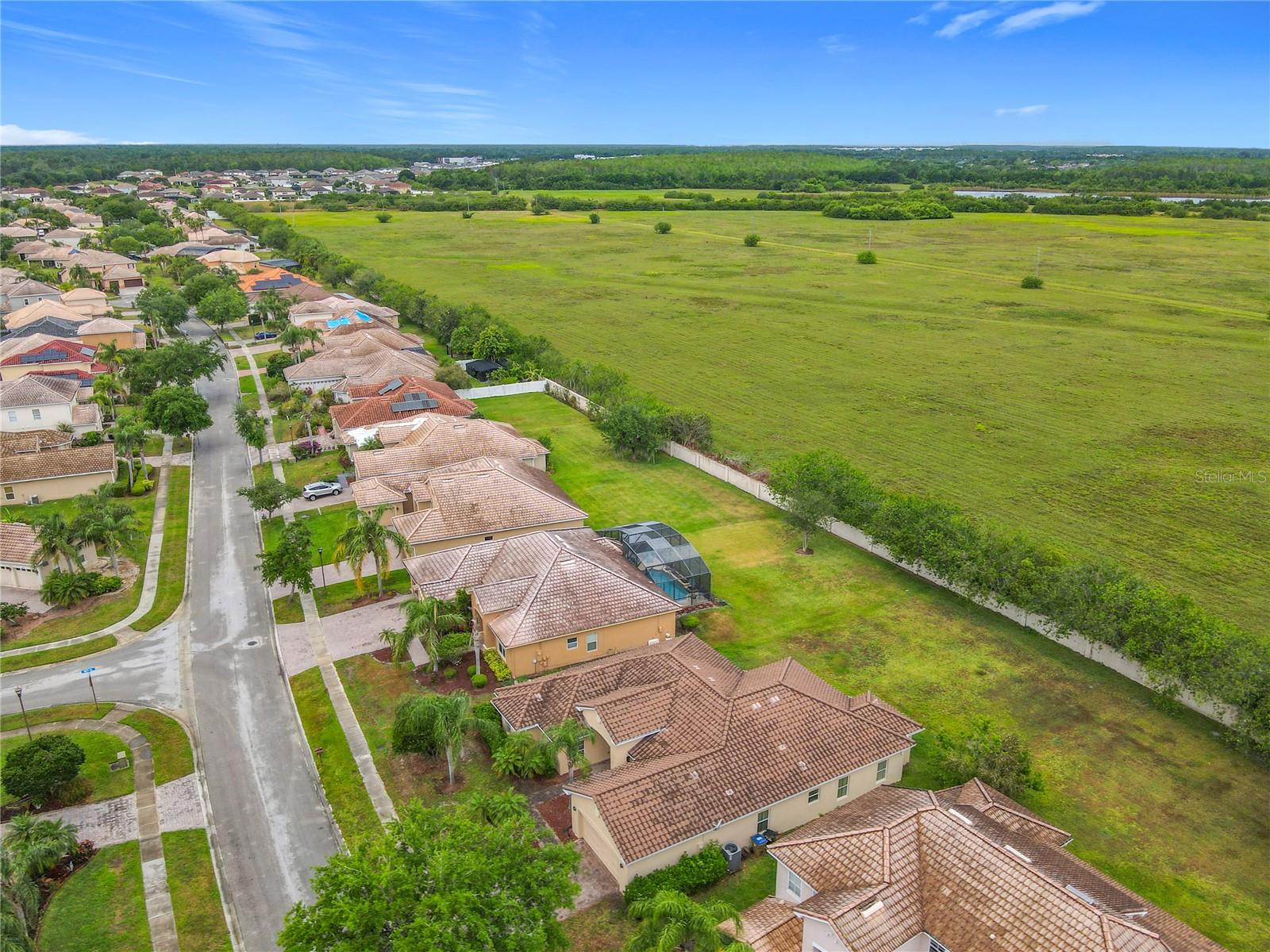 BELLALAGO - Residential Lease