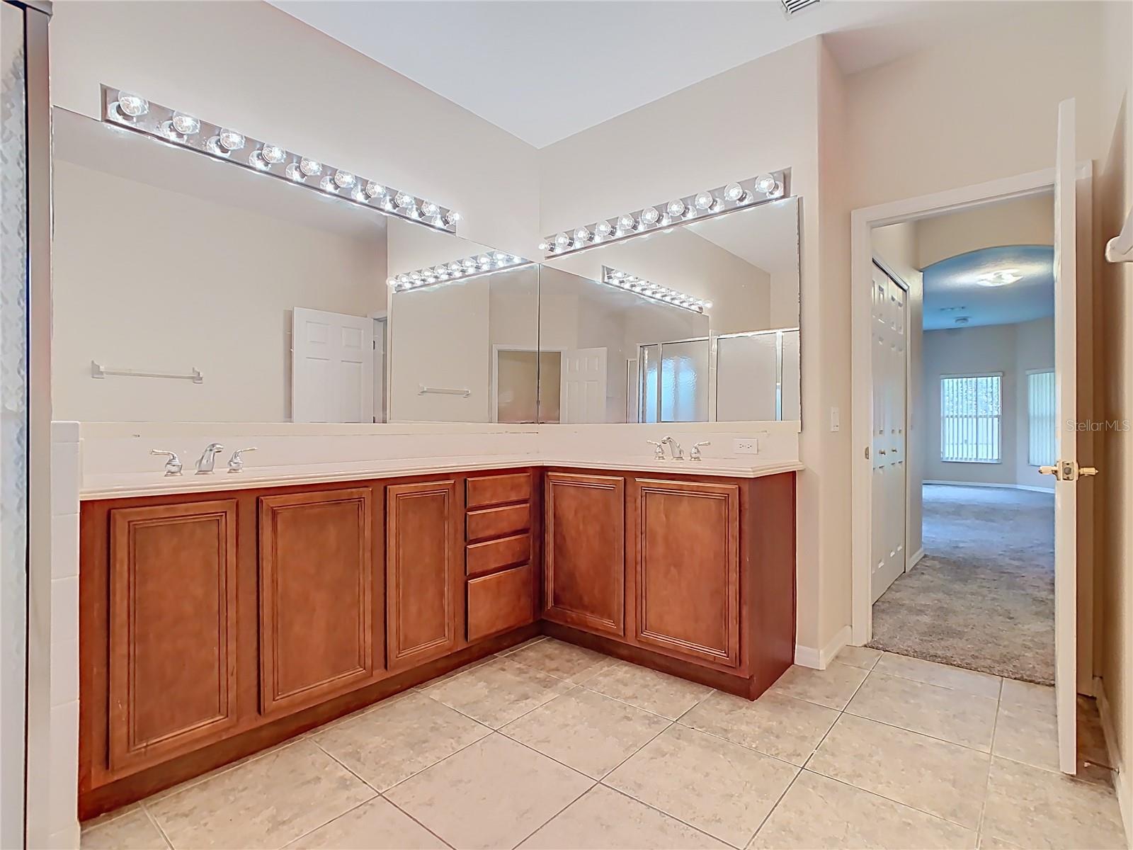 BELLALAGO - Residential Lease