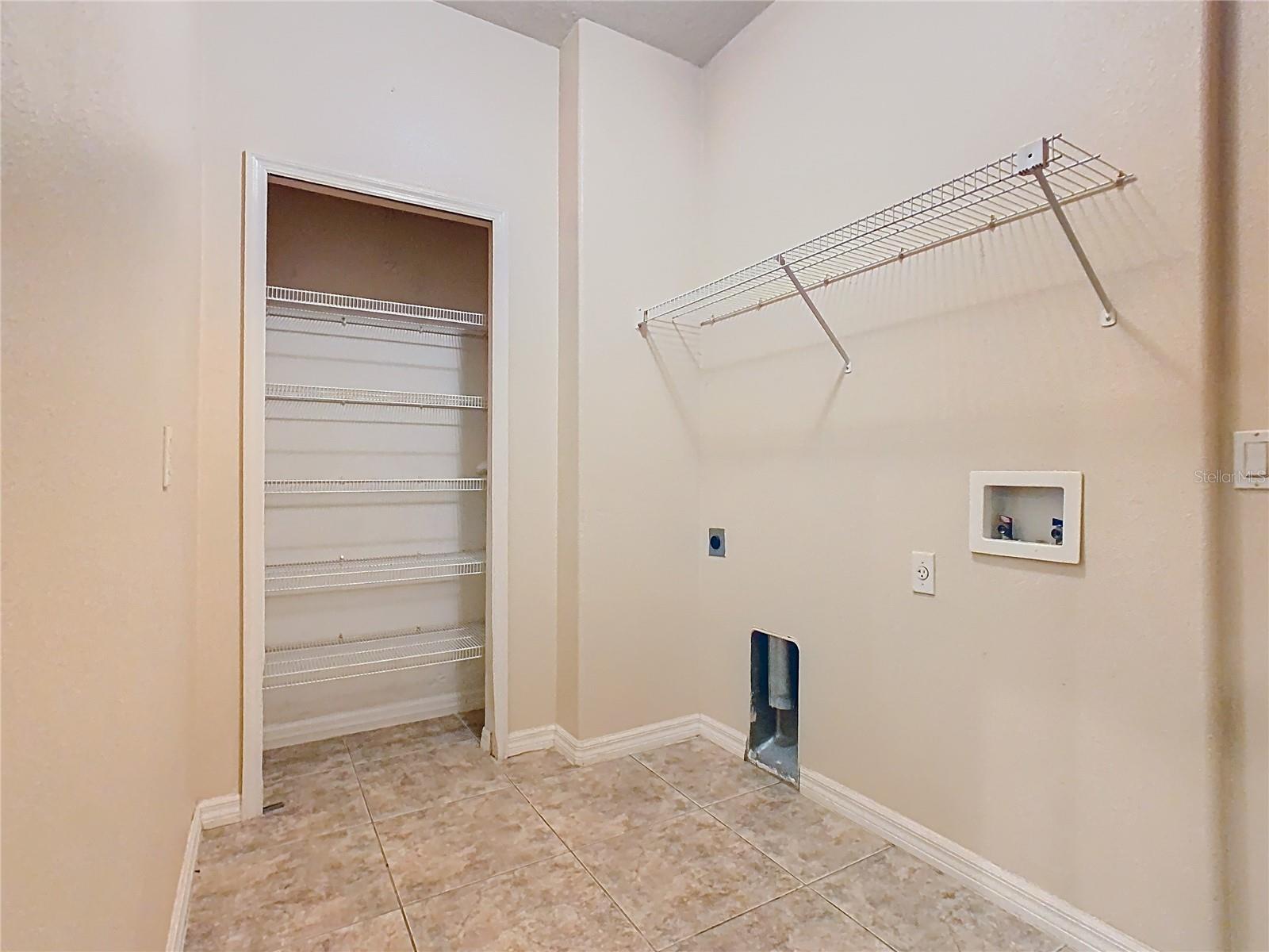 BELLALAGO - Residential Lease