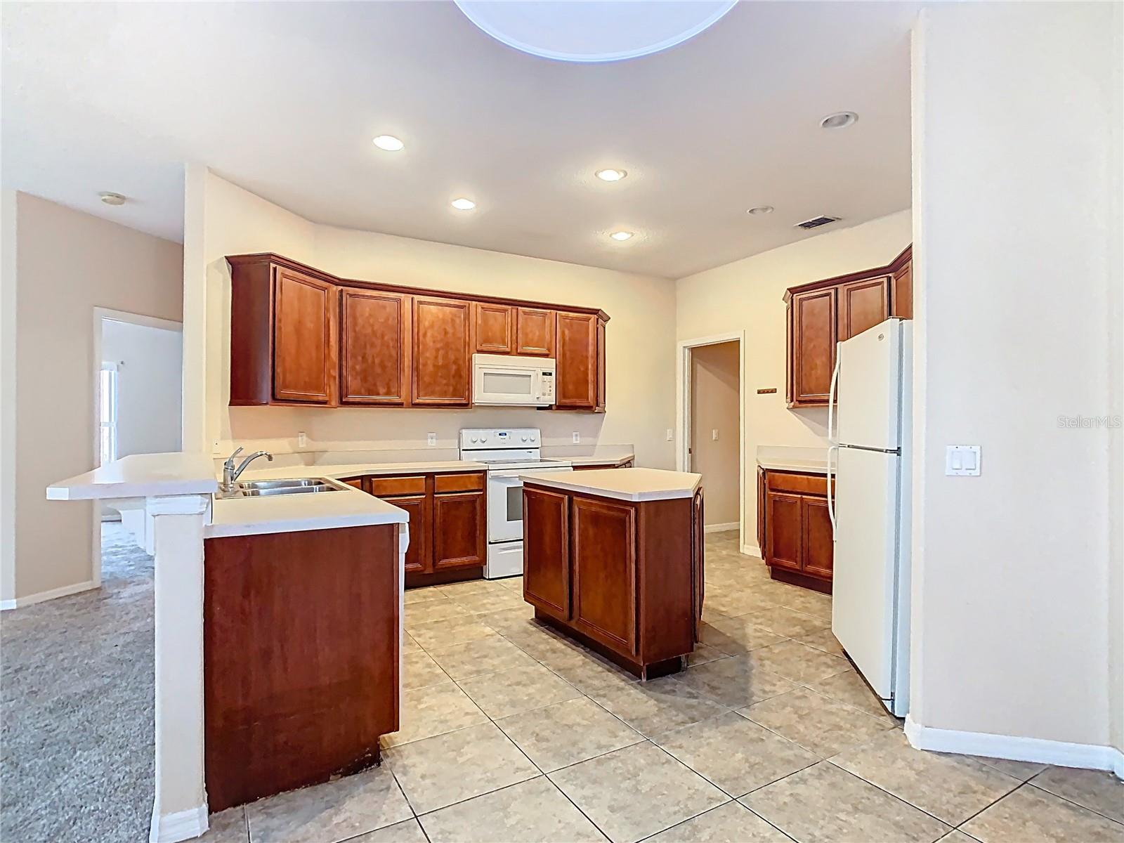BELLALAGO - Residential Lease